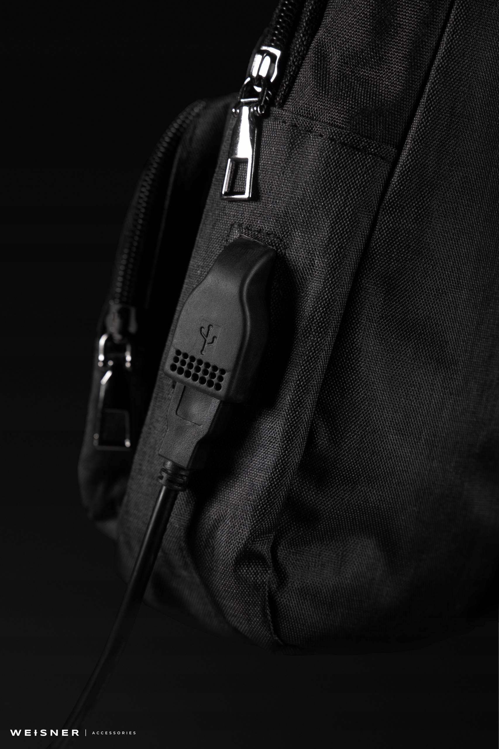 SASZETKA MĘSKA NA RAMIĘ TORBA NA RAMIĘ MĘSKA NERKA PLECAK BOX USB Kolor czarny