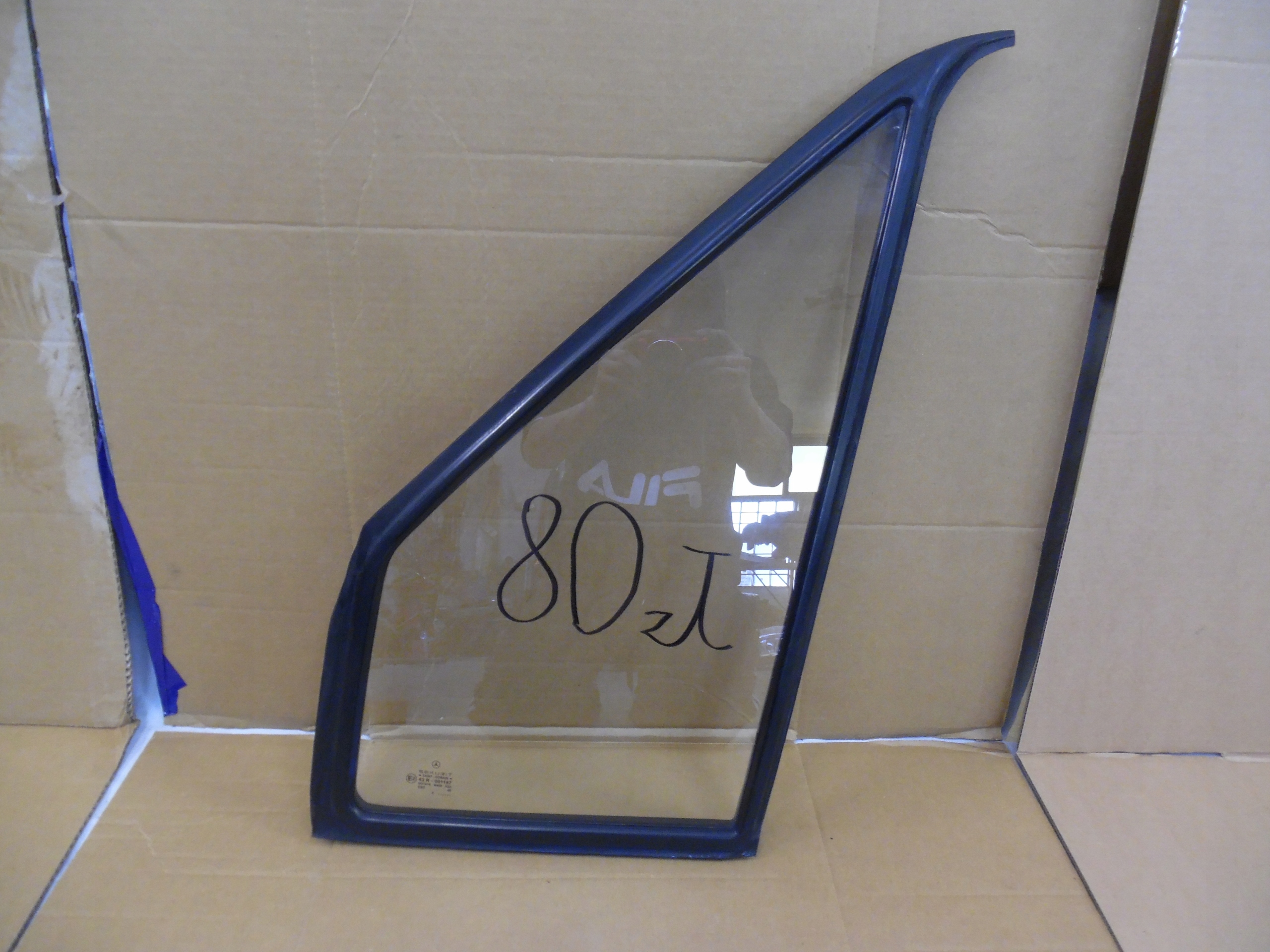 SPRINTER 903 96-06 СКЛО ПЕРЕДНЬОЇ ЛІВОЇ ДВЕРІ