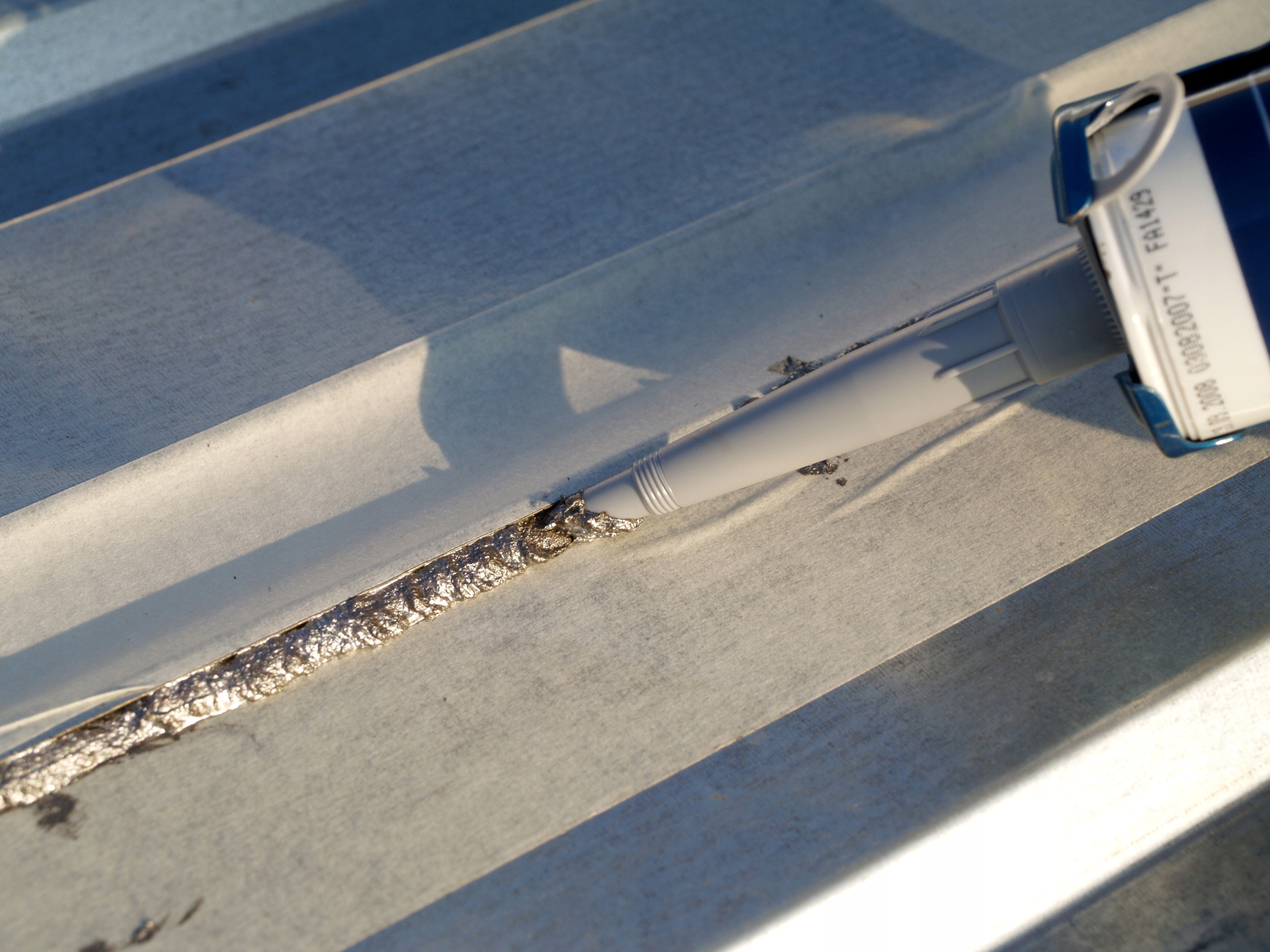 Uszczelniacz Dekarski Kauczukowy Tytan Professional 280ml Dach GRAFITOWY EAN (GTIN) 5902120231102