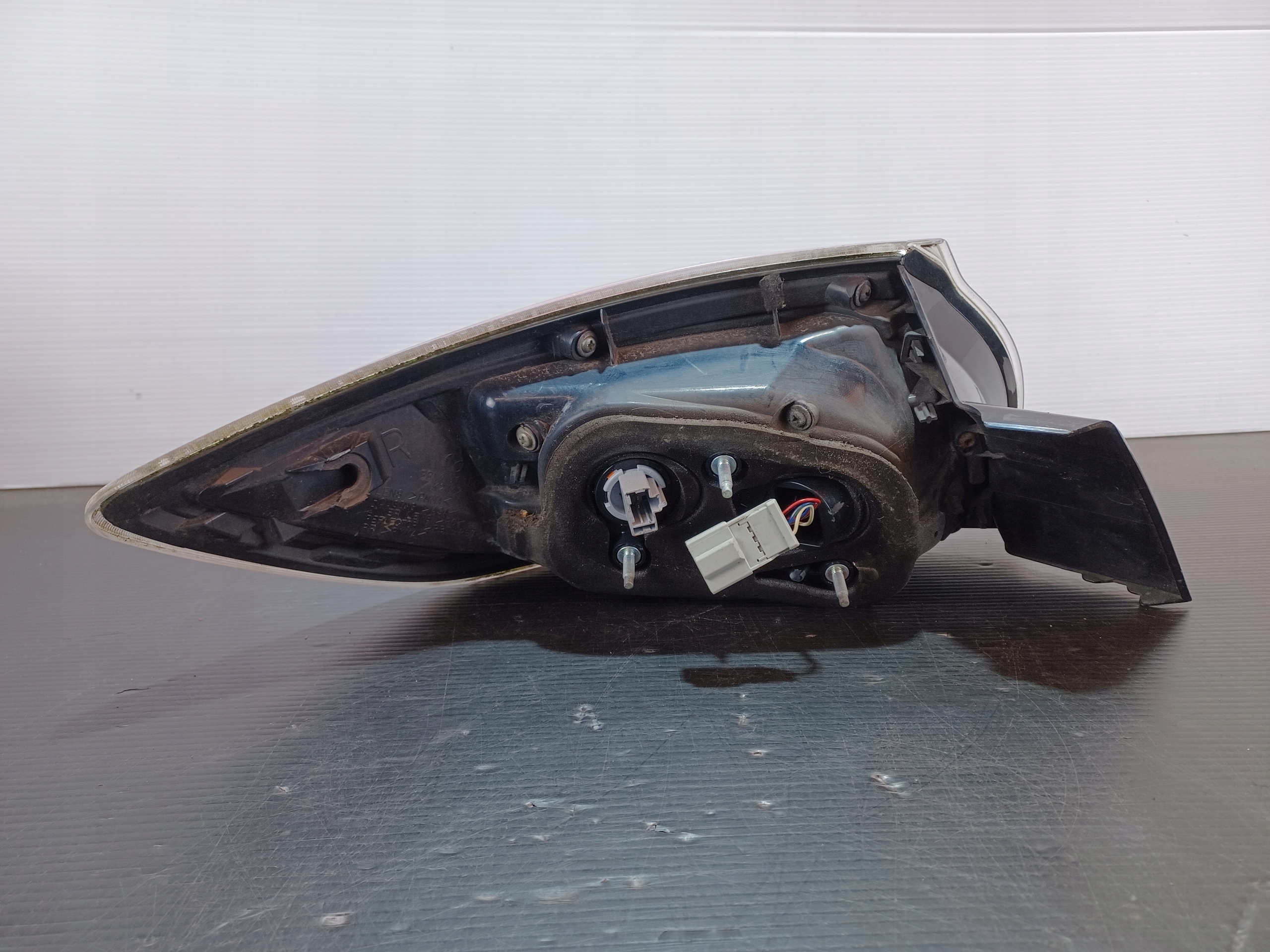 фонарь mazda 3 III BL 2009 - 2013 HB правый