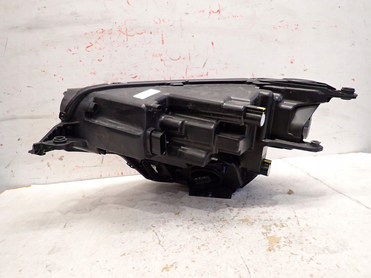 light front front right SKODA KODIAQ LIFT 2021- 566