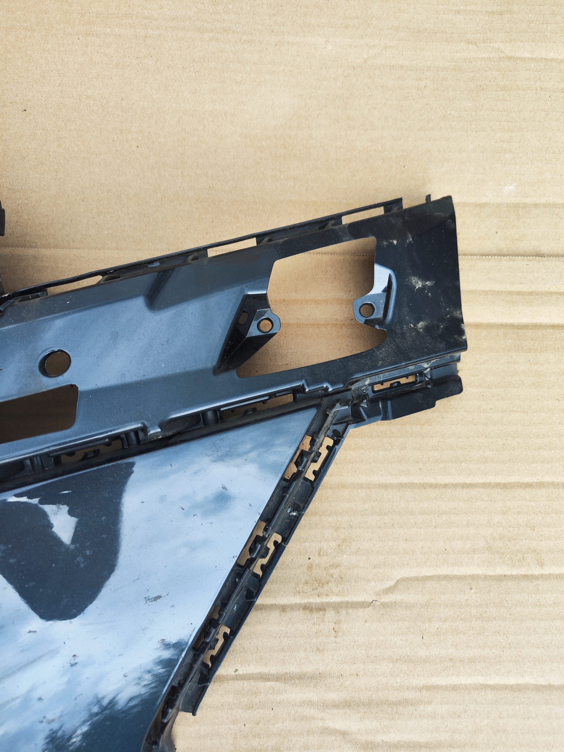 AUDI Q4 E-TRON 89A front bumper front PREKLADgrill 89A807725