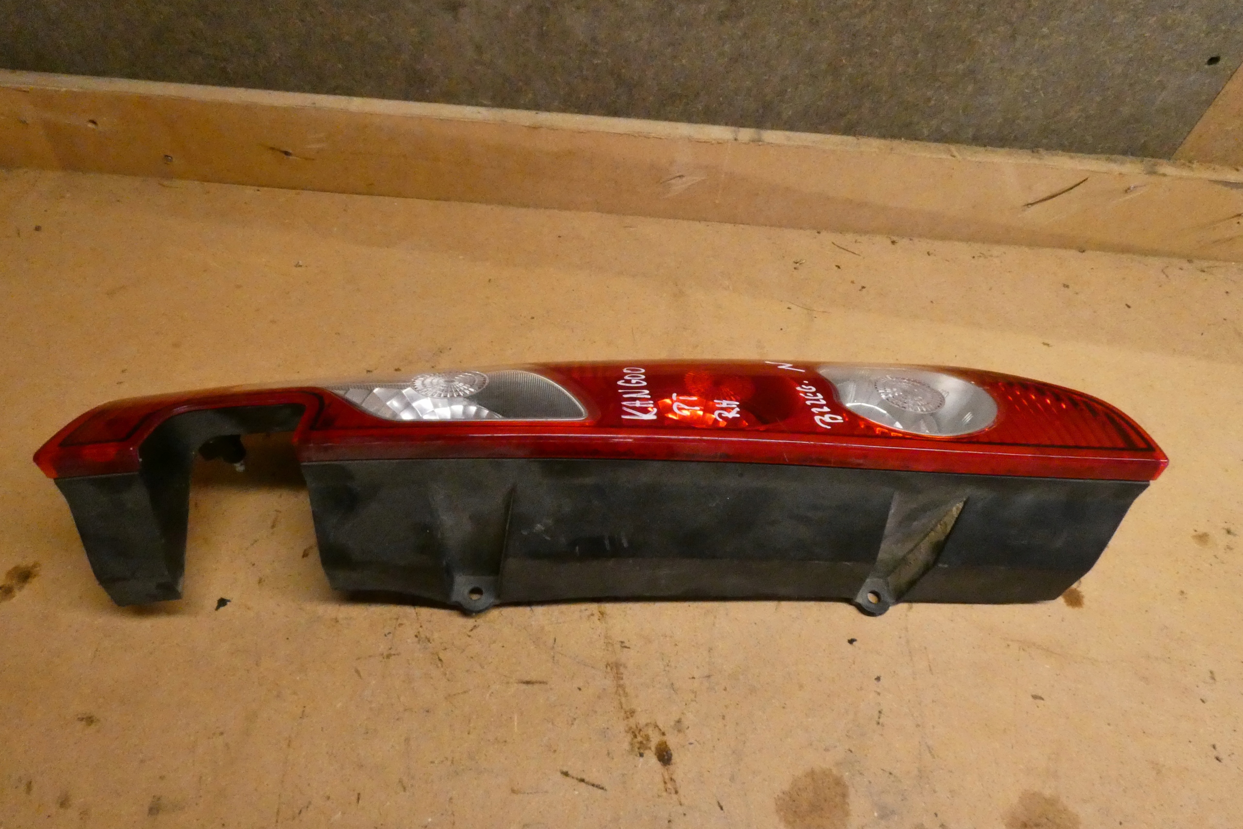 Licht RENAULT KANGOO III 8200419945 08