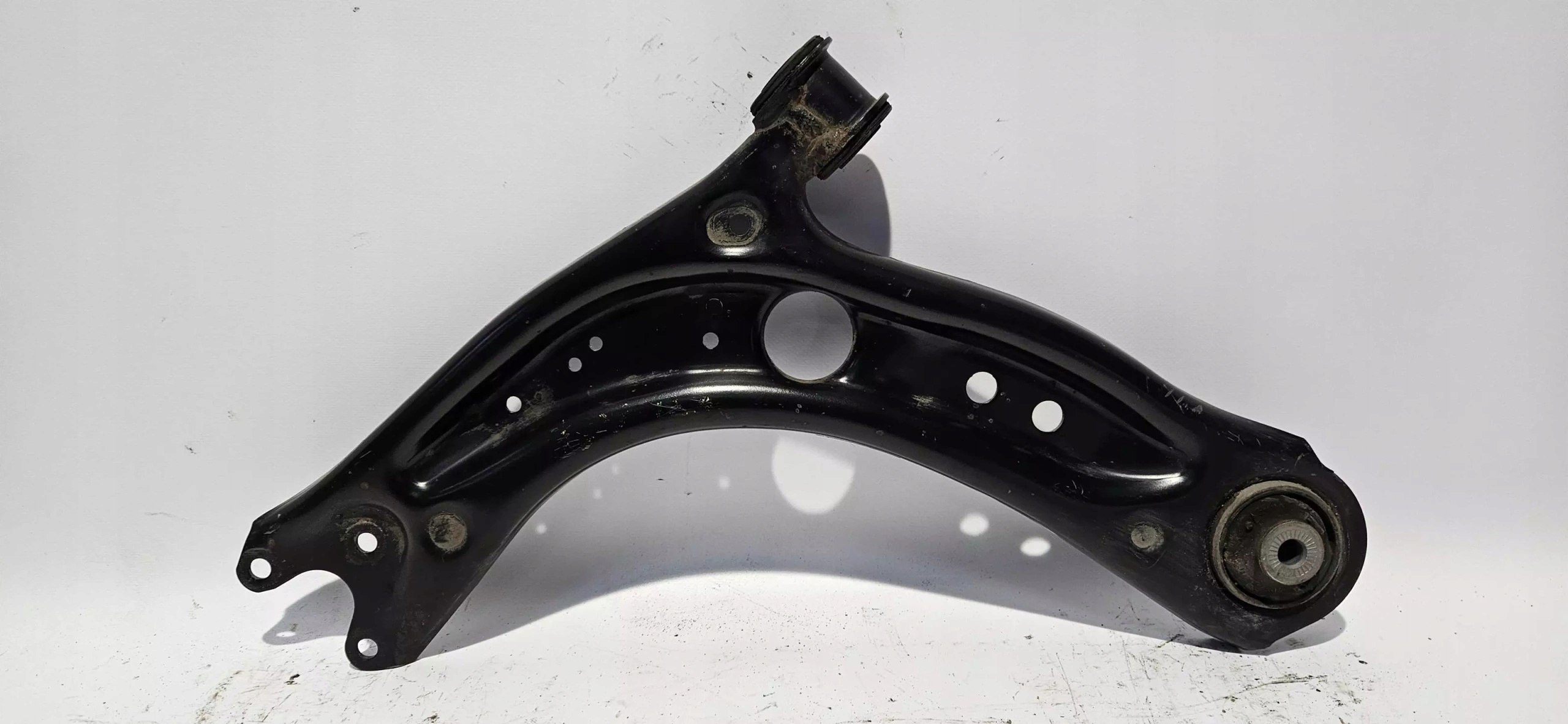 arm left front AUDI Q2 2016- 81A407151C ORYG