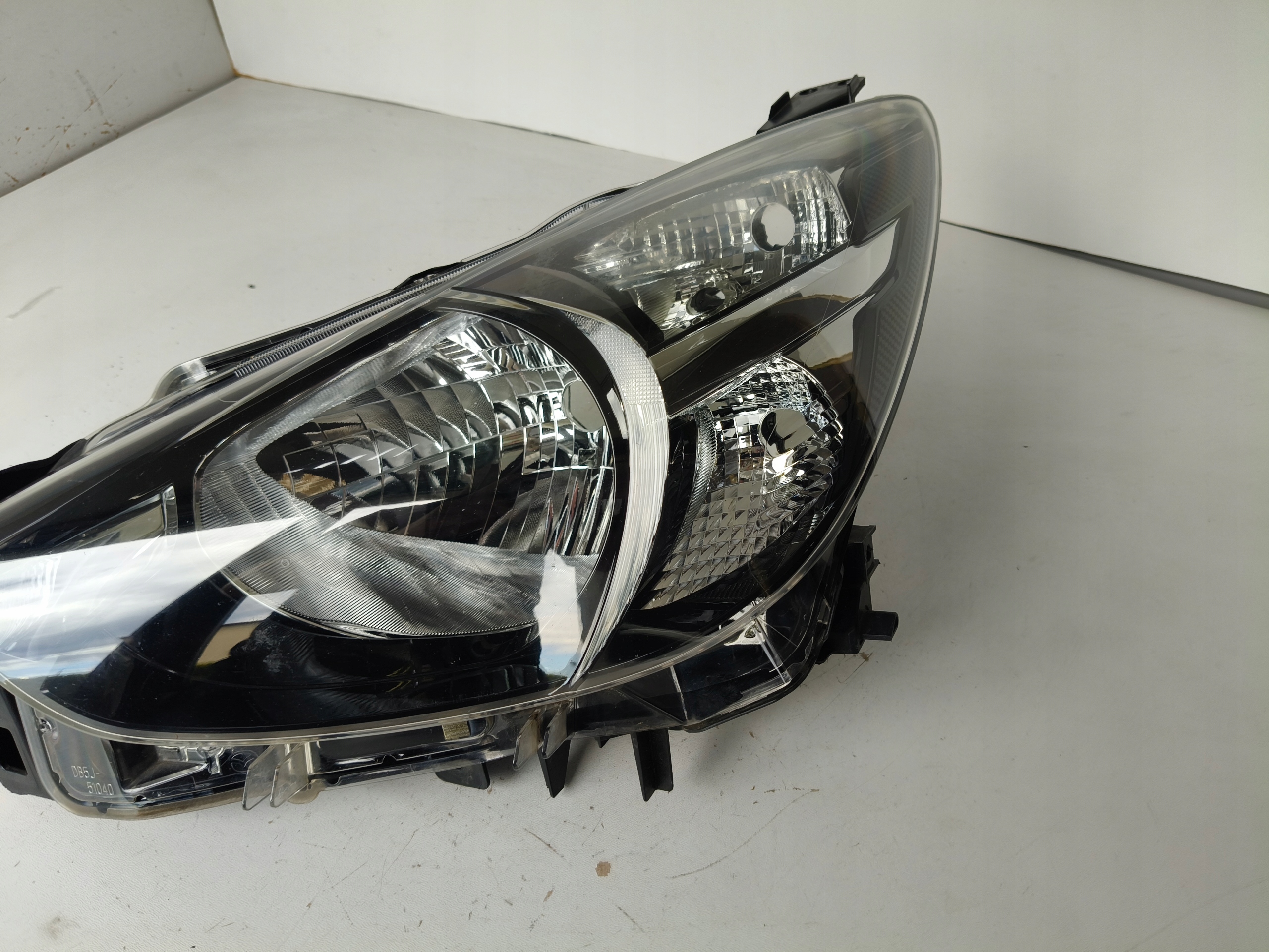 light left REFLEKTOR MAZDA 2 14