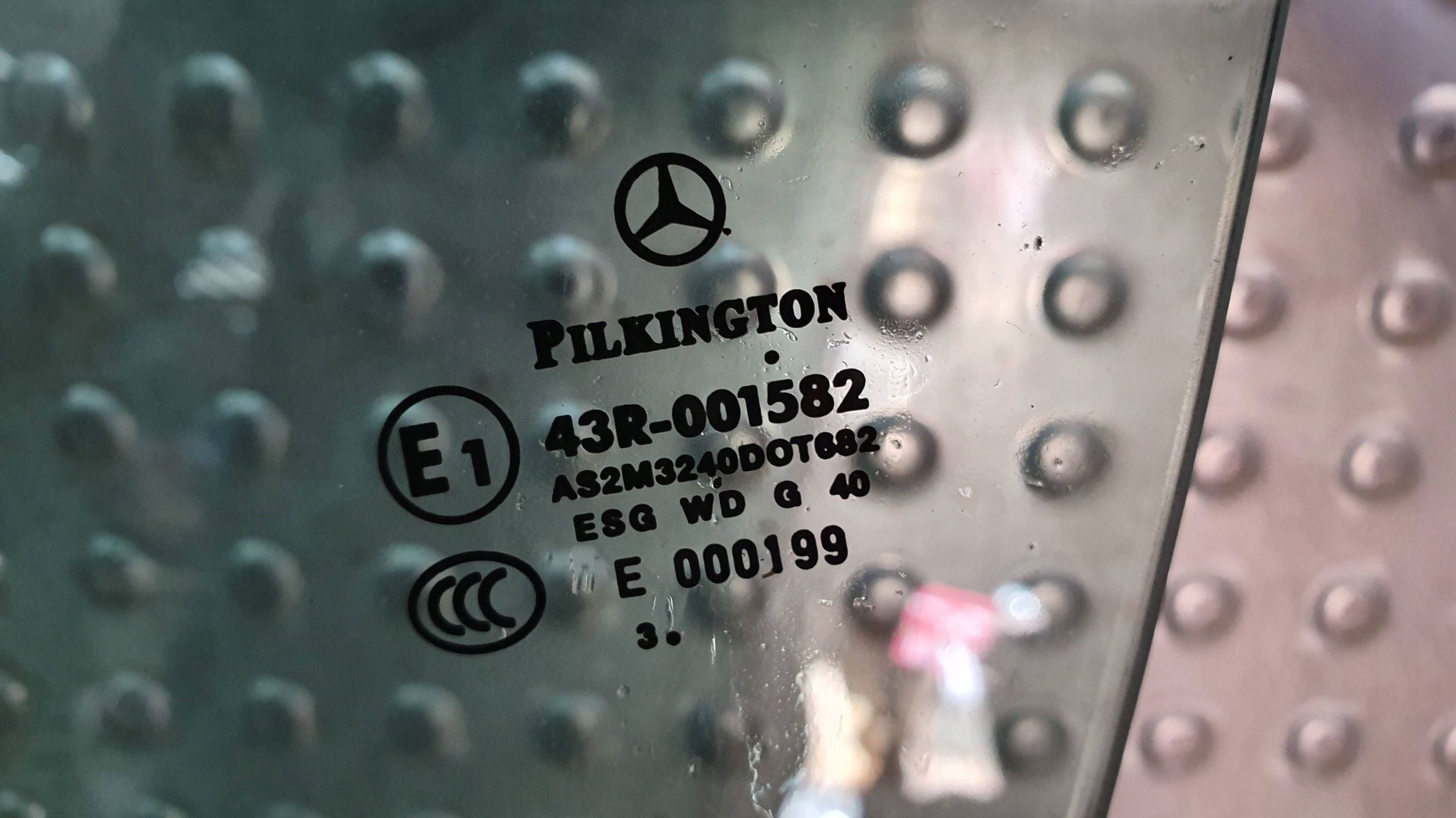 window left MERCEDES SLK W172 11