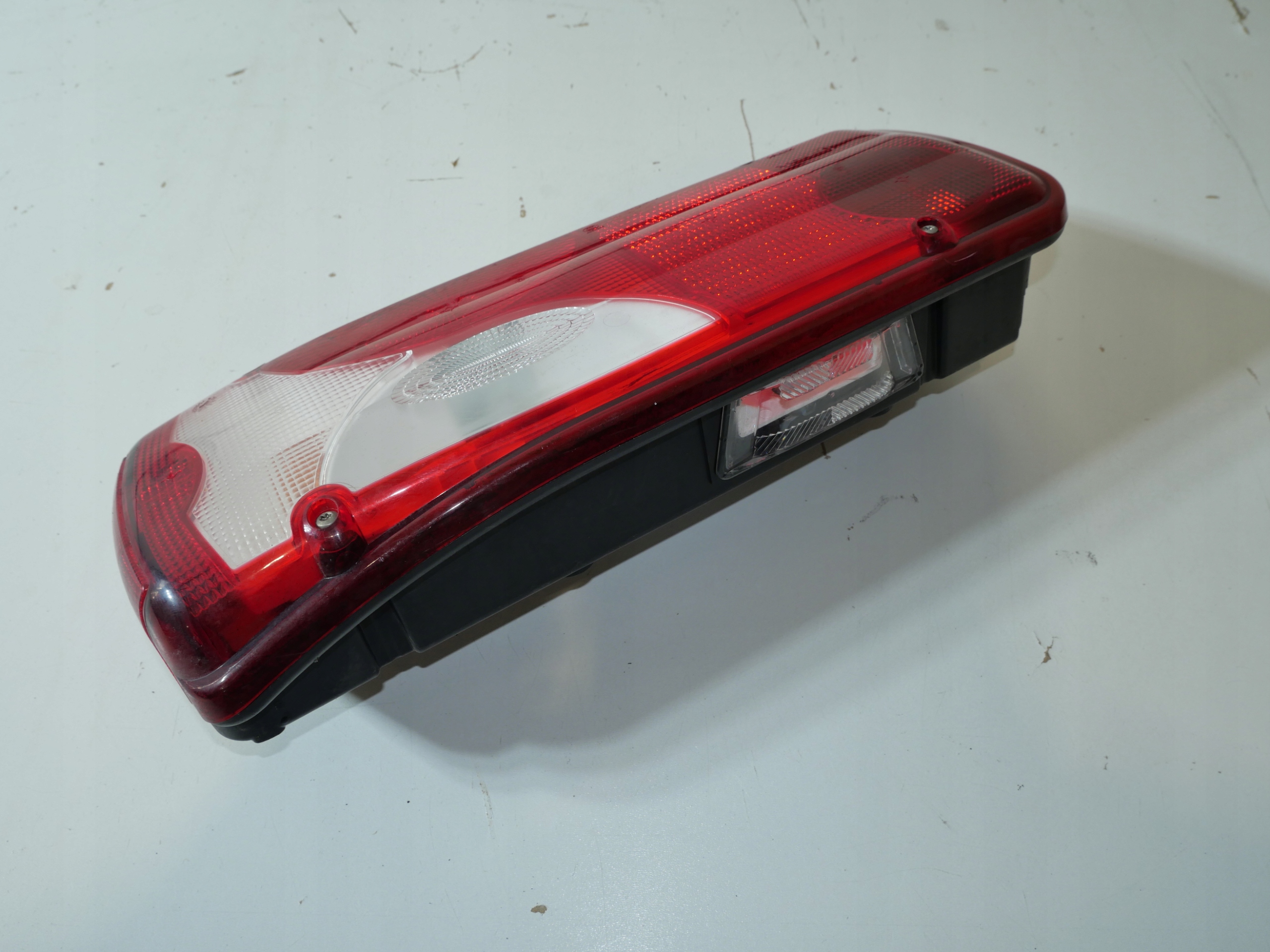 light left rear part A9068200464 MERCEDES SPRINTER