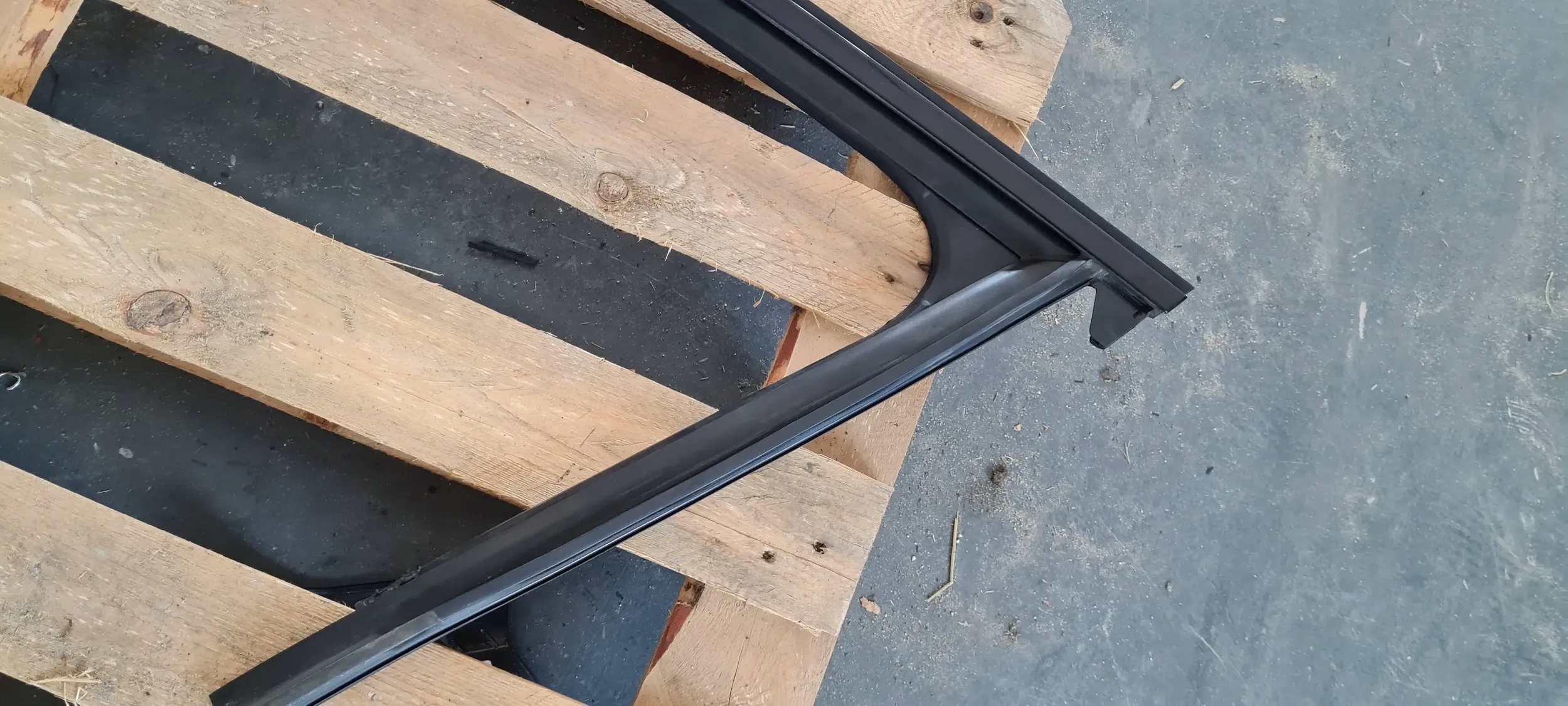 A6 C7 4G LIFT gasket rubber windows left left front SLINE 4G0837431