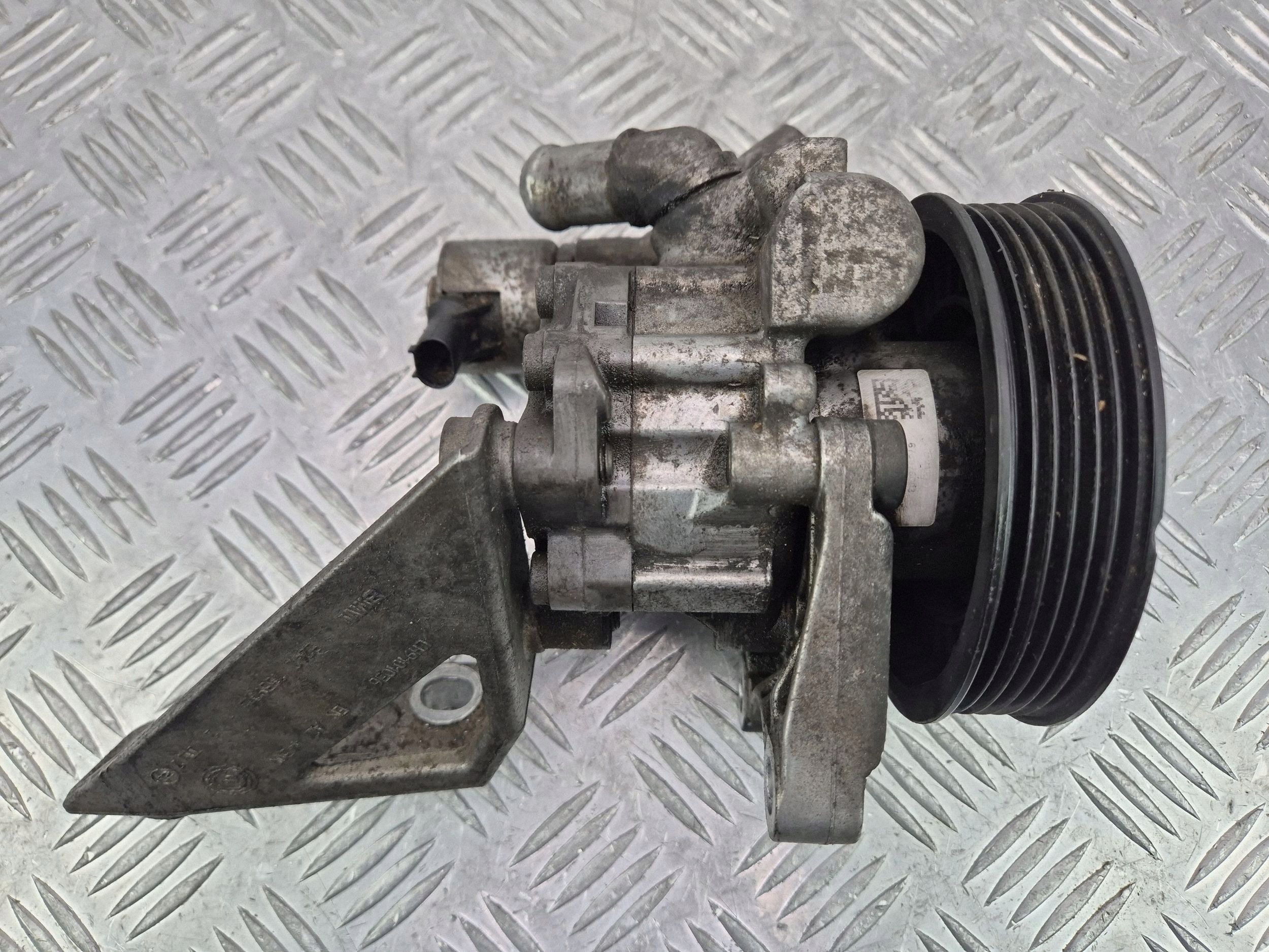 BMW 6 E63 E64 630i Pompa servosterzo 7697974 N52B30AF