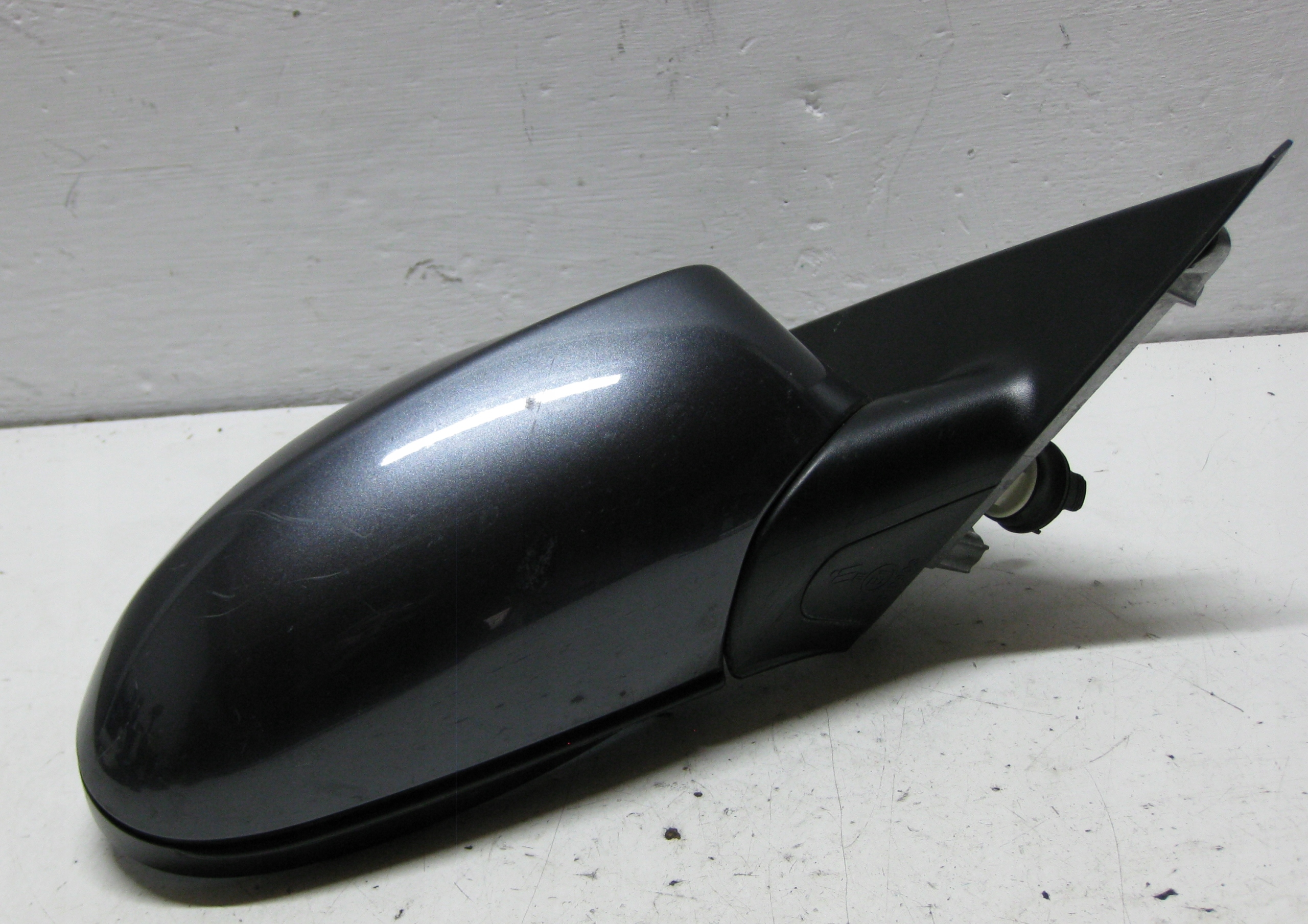 BMW E87 2.0 and 08R mirror right 5 PIN A22/7 EUROPA