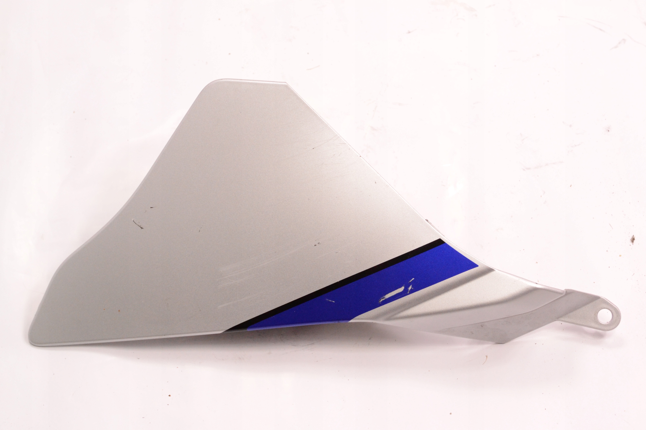 Yamaha R1 2015 года обтекатель капот левый