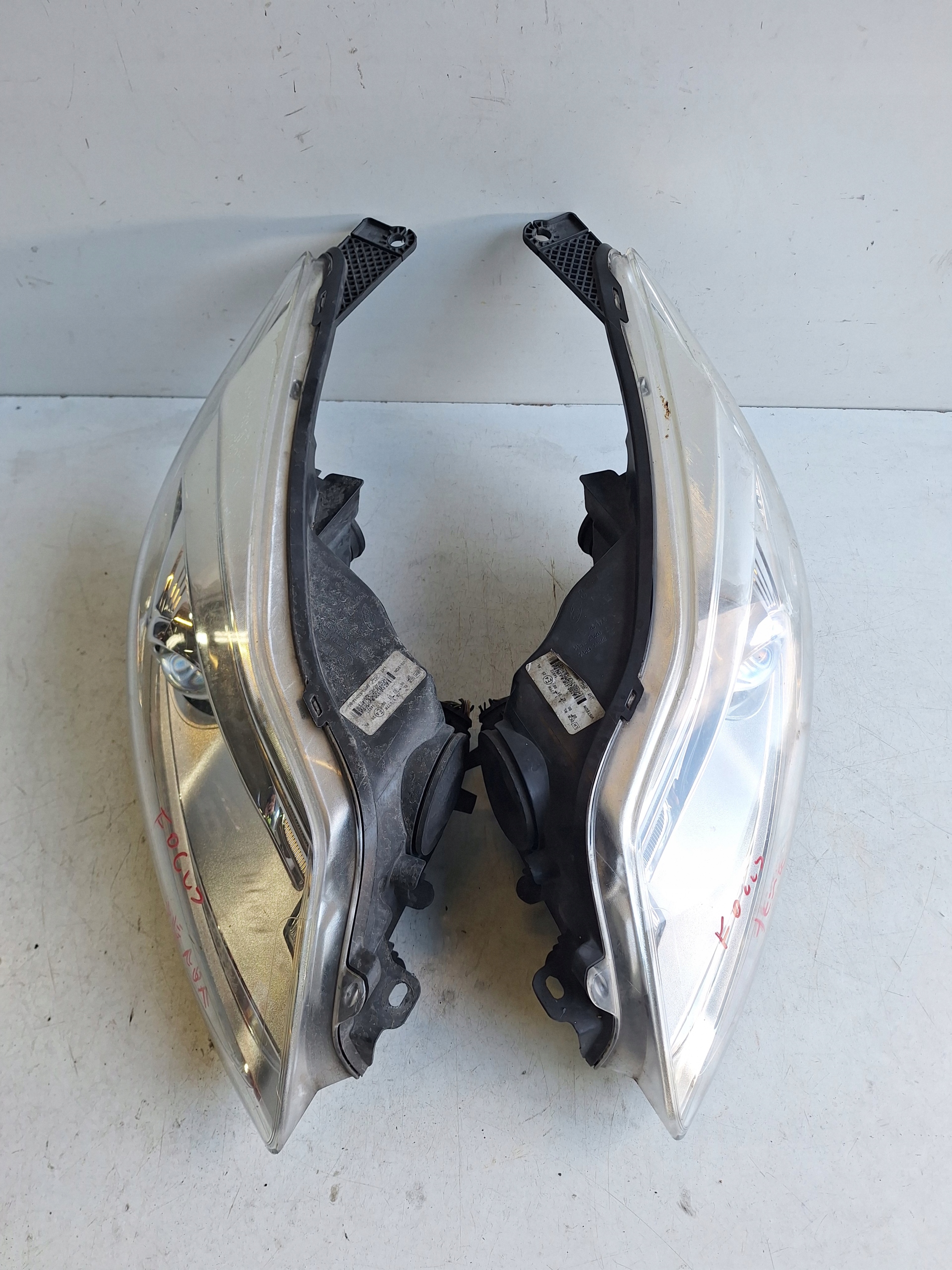 FORD FOCUS MK3 11-14 light left XENON UK