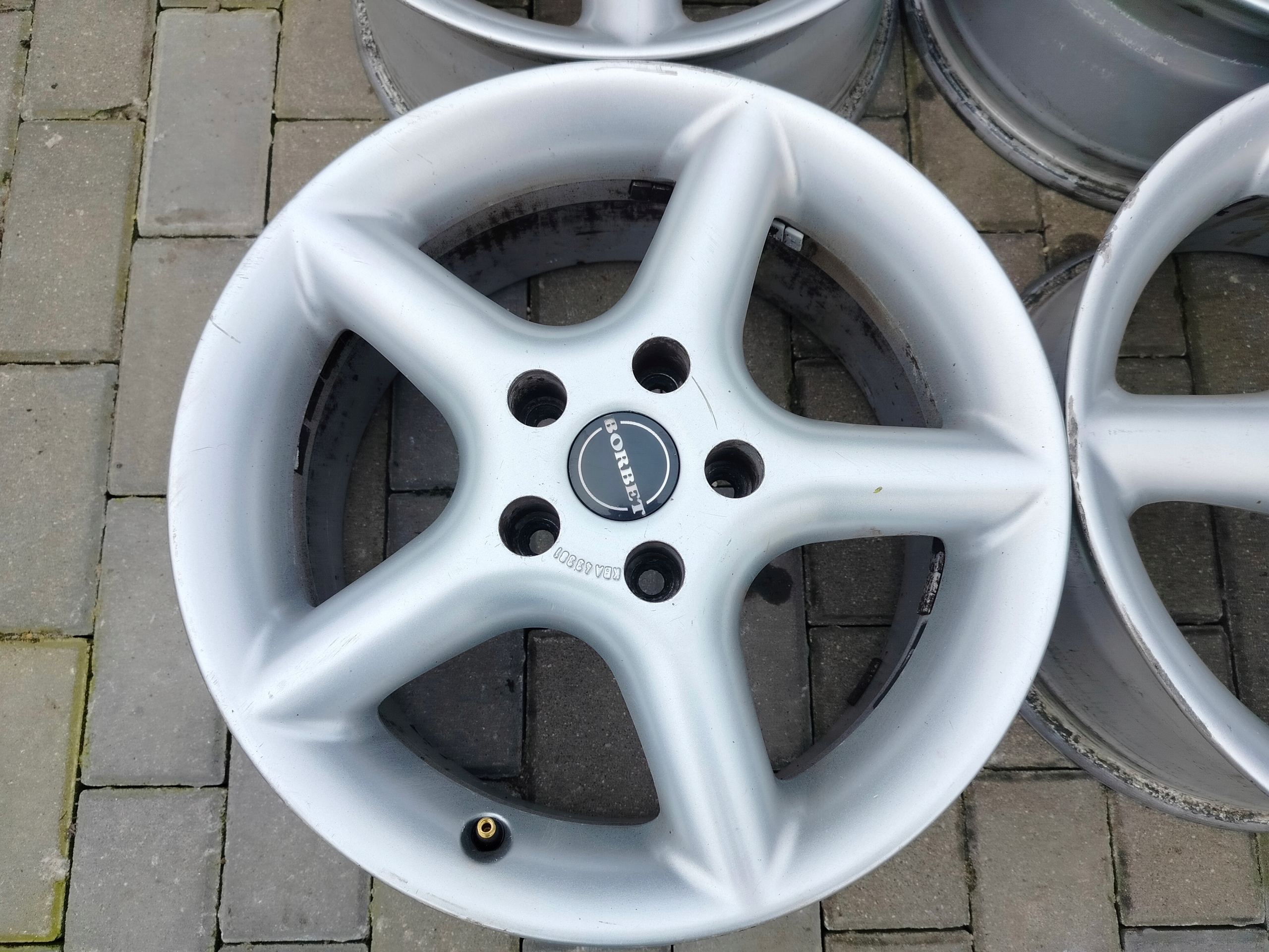 Felgi aluminiowe Borbet 5x112 16 calowe ET:30 CF75630 Skoda Volkswagen Audi Kod producenta CF75630