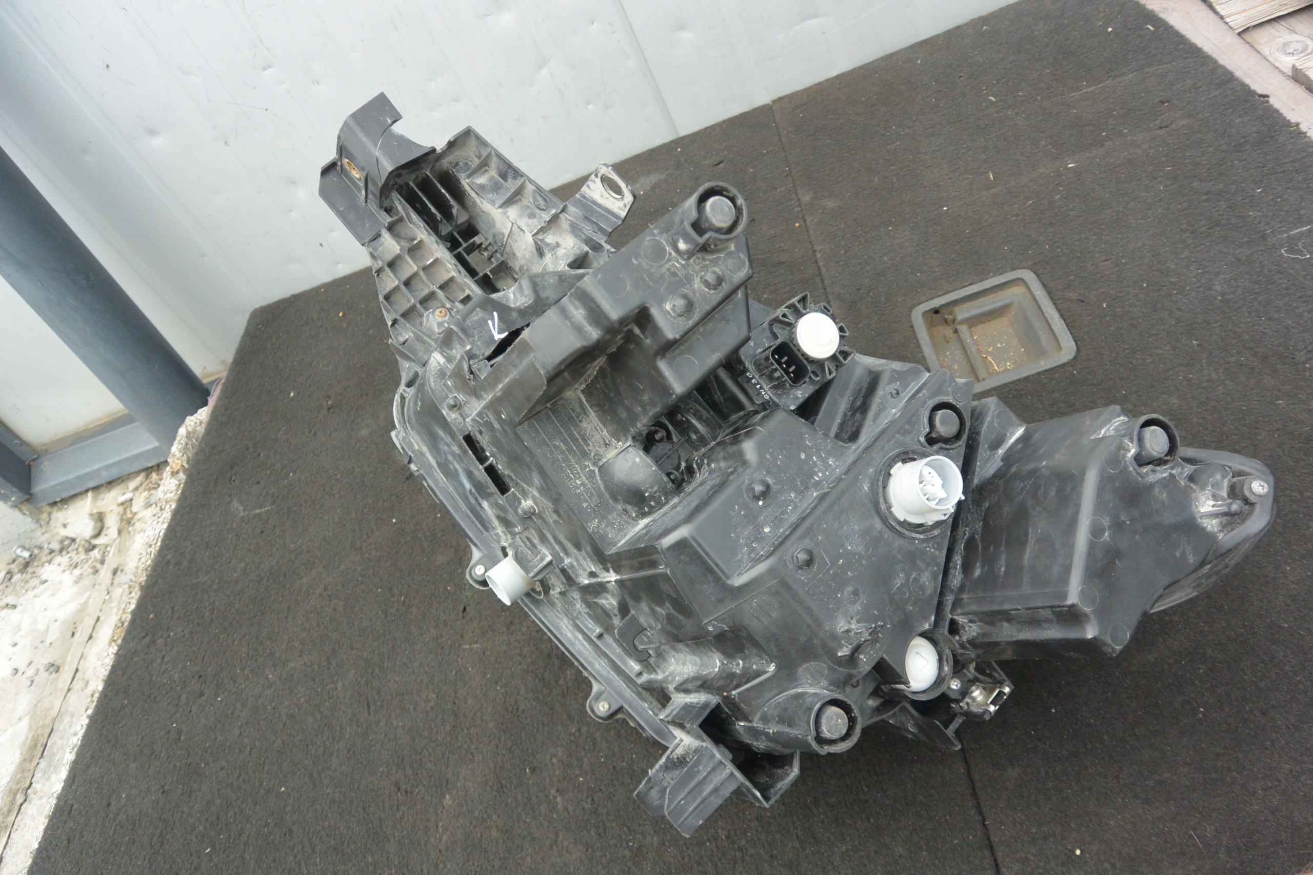 light REFLEKTOR right XENON MAZDA CX9 USA 16-R