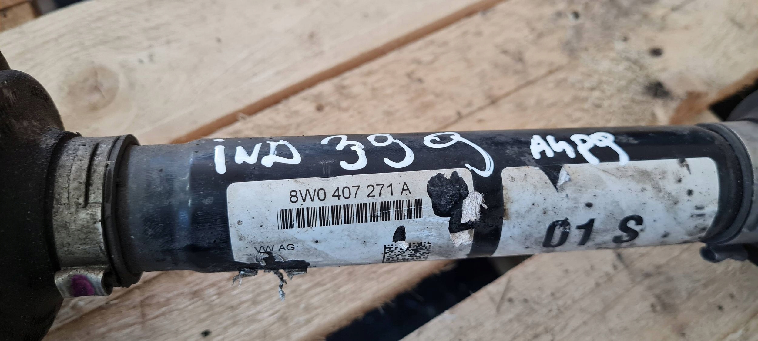 A4 B9 8W semi-axis left right front 2.0 TDI 8W0407271A A5 8W