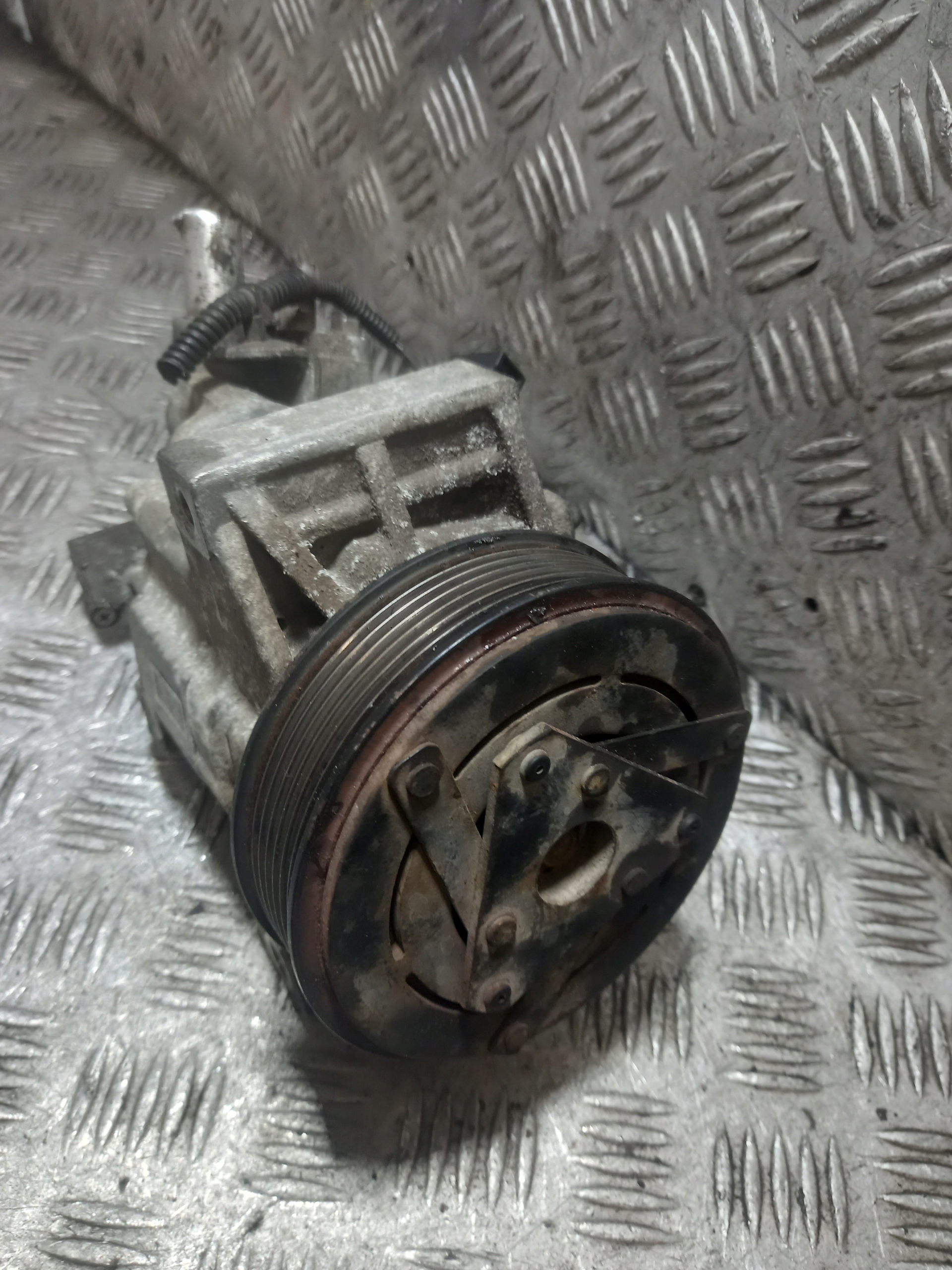 Klimakompressor klimaanlage DACIA SANDERO 2 Z0015421B