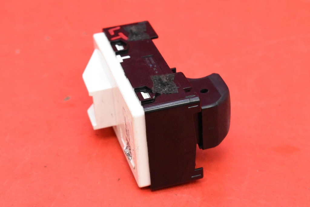switch lifting windows left rear part 93581R2000 KIA SPORTAGE 5 V 21-25