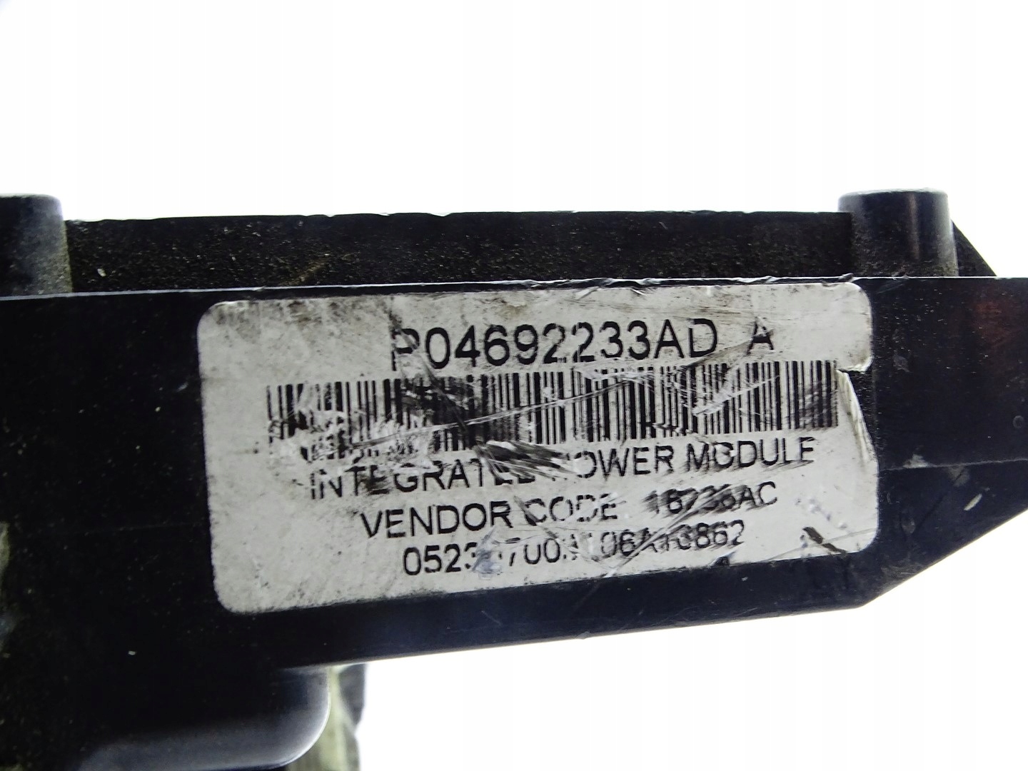 Module fusibles CHRYSLER 300C et P04692233AD