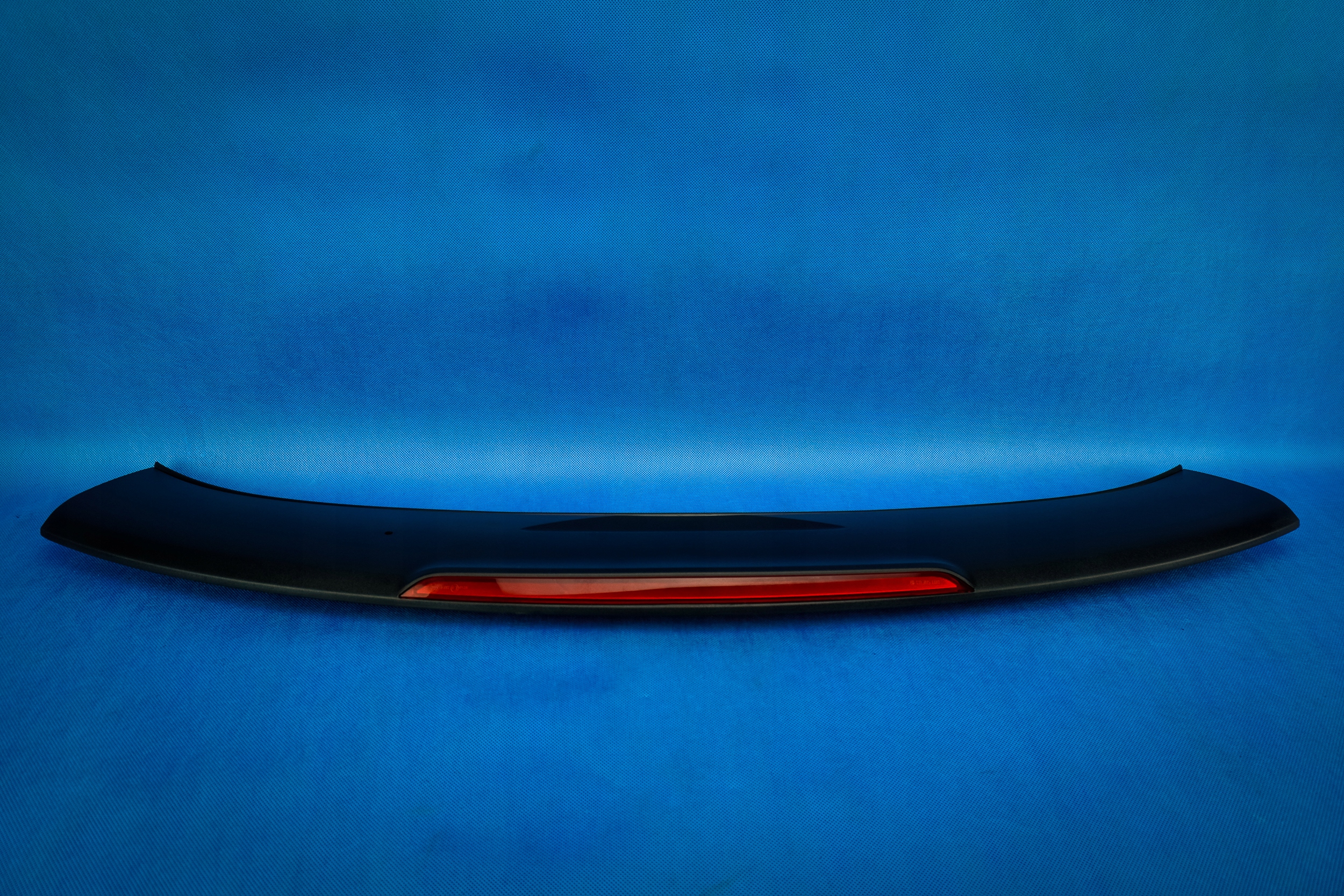 Кришка спойлера стоп-сигнал VW ID.4 11A827555C