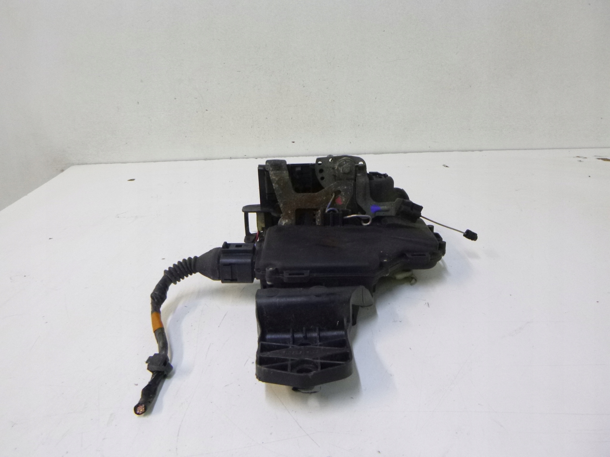 lock front right VW Passat B5 kombi 1998