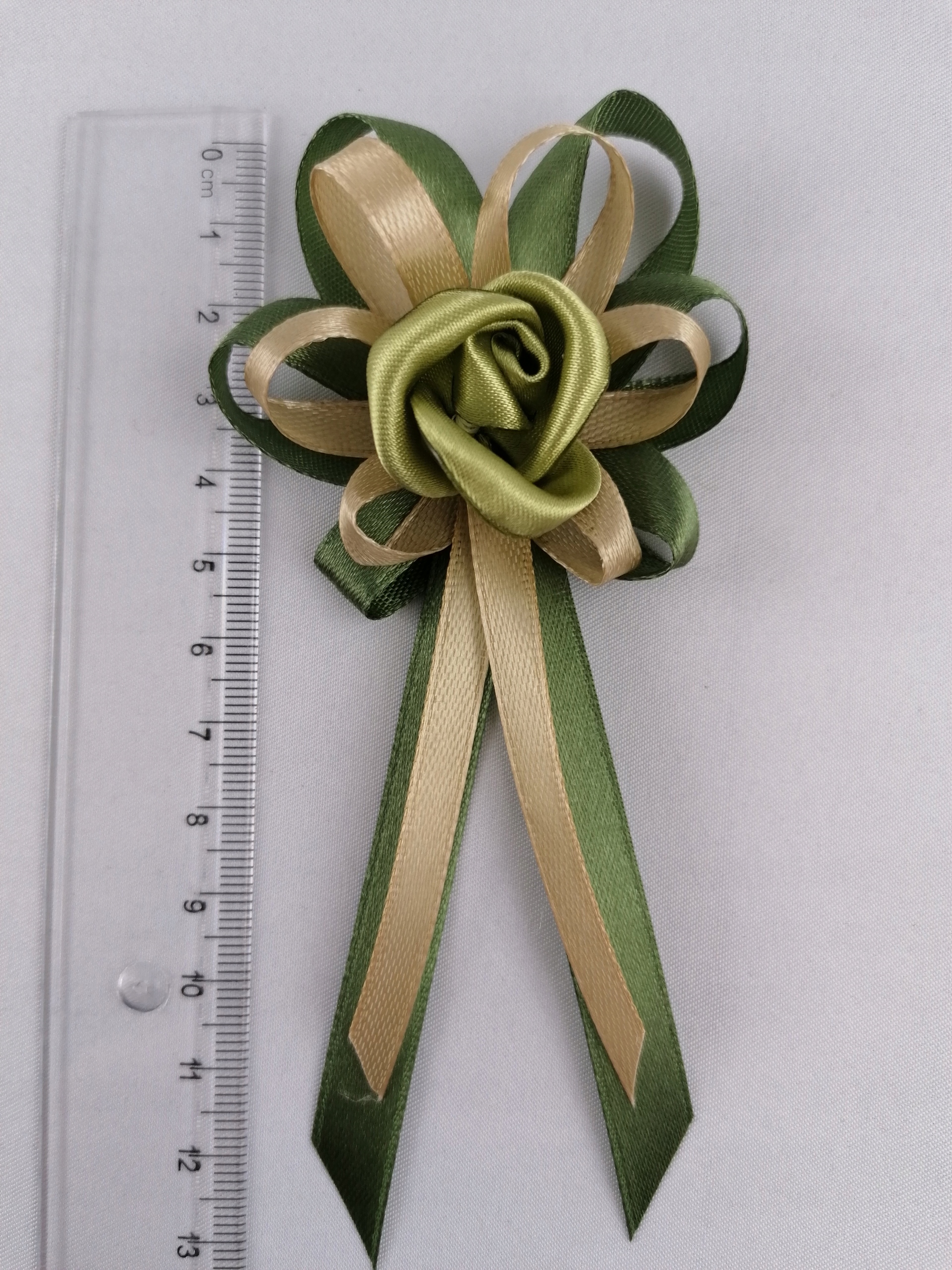 Kotyliony dla rodziców świadków starostów przypinki ślubne do butonierki Rodzaj kotylion