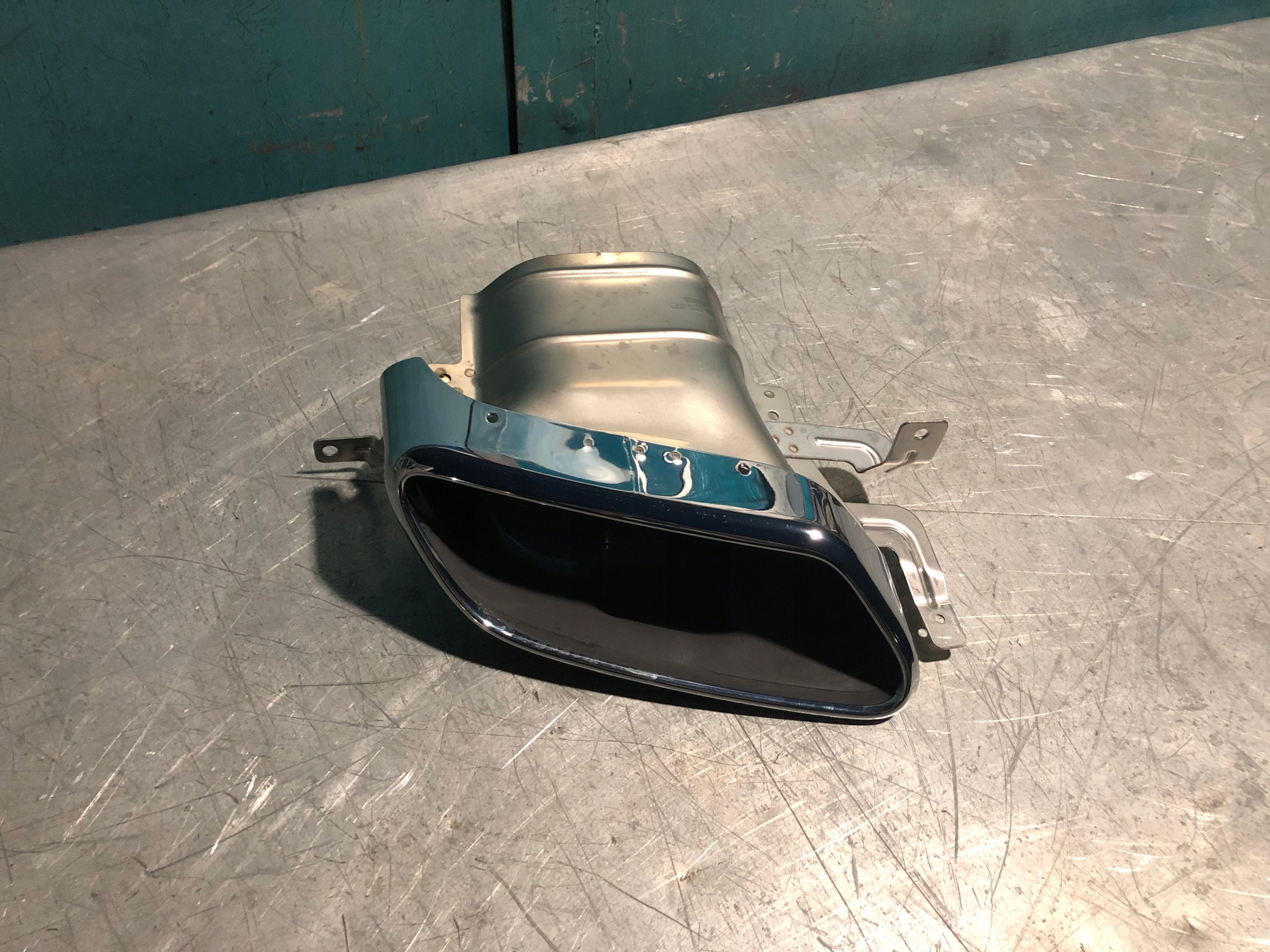 31455531 - VOLVO S60 V60 II правый наконечник выхлопной трубы