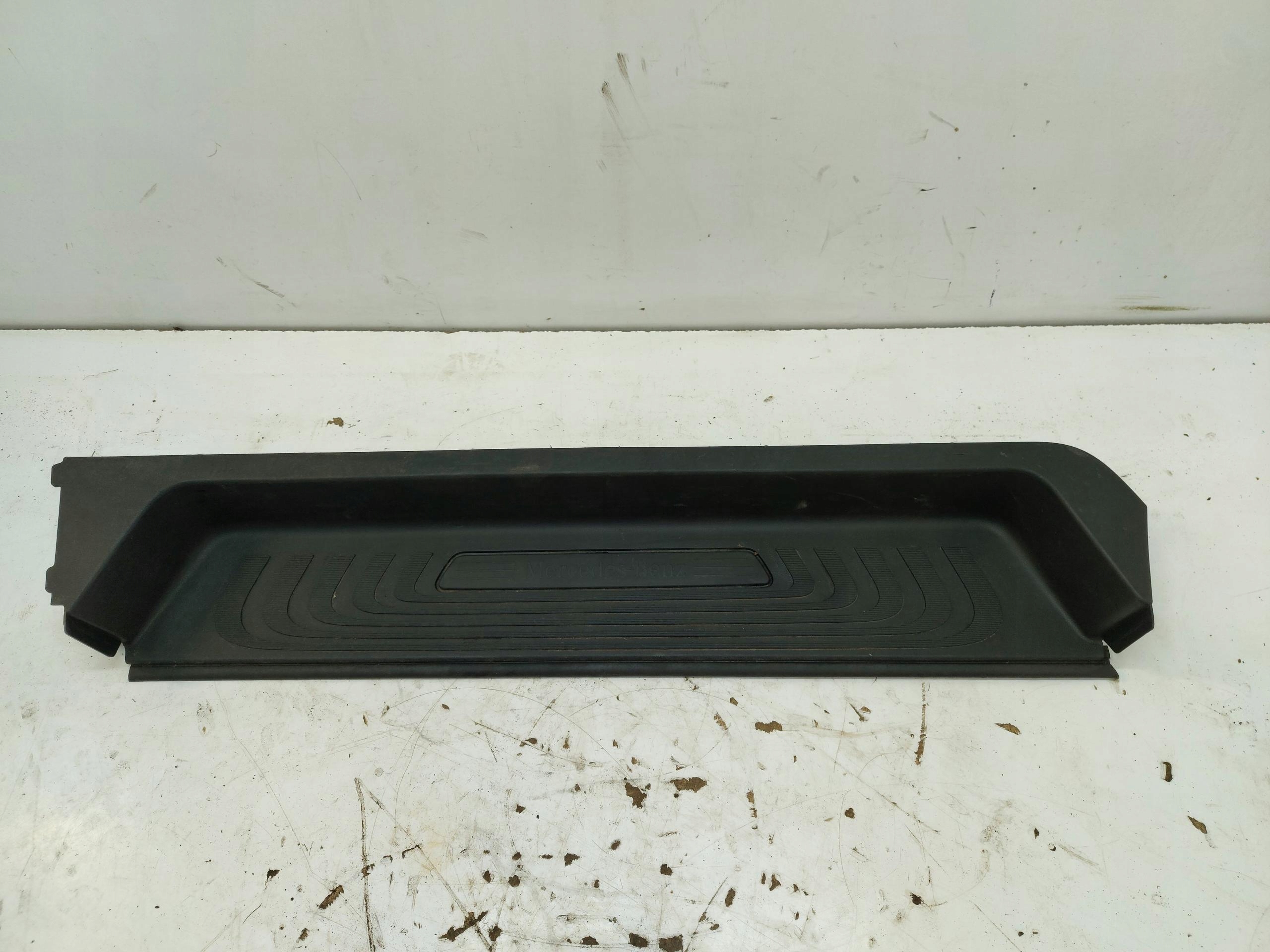 Mercedes w447 Vito V220d threshold stopien wejscie left or right front