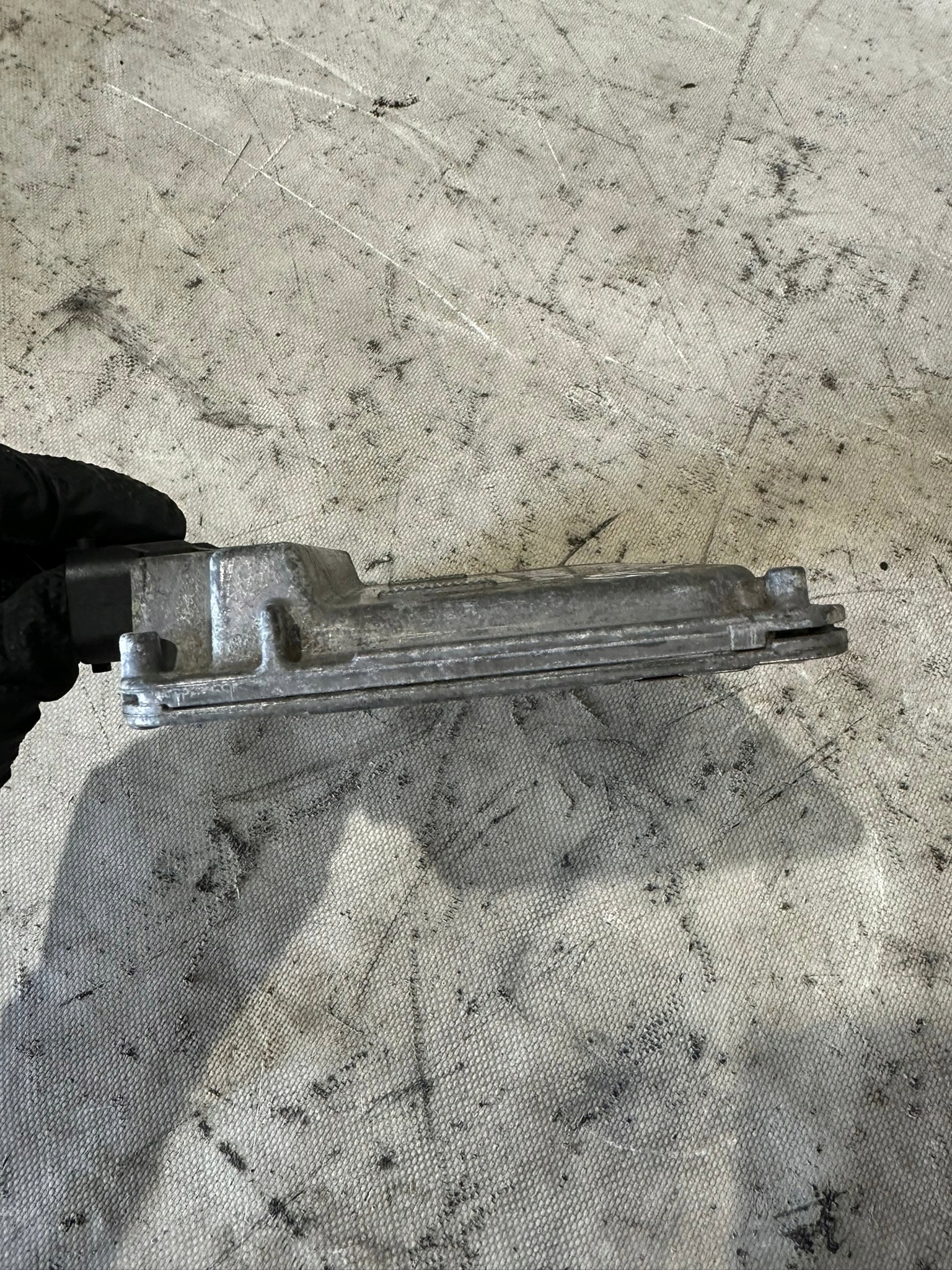 computer control unit of the engine SKODA OCTAVIA II 06A906033NT