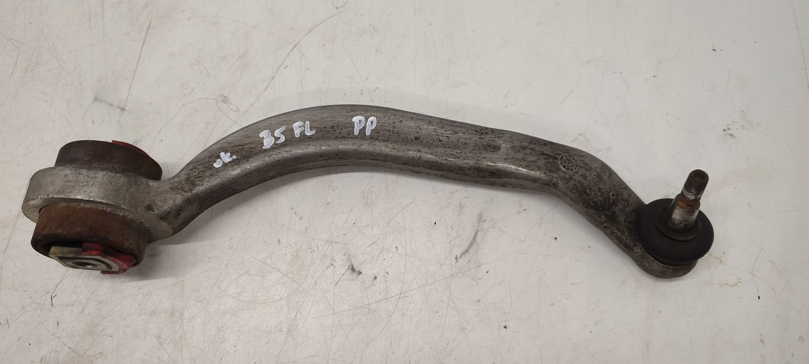 arm front front right VW Passat B5 3BG 1,9 TDI
