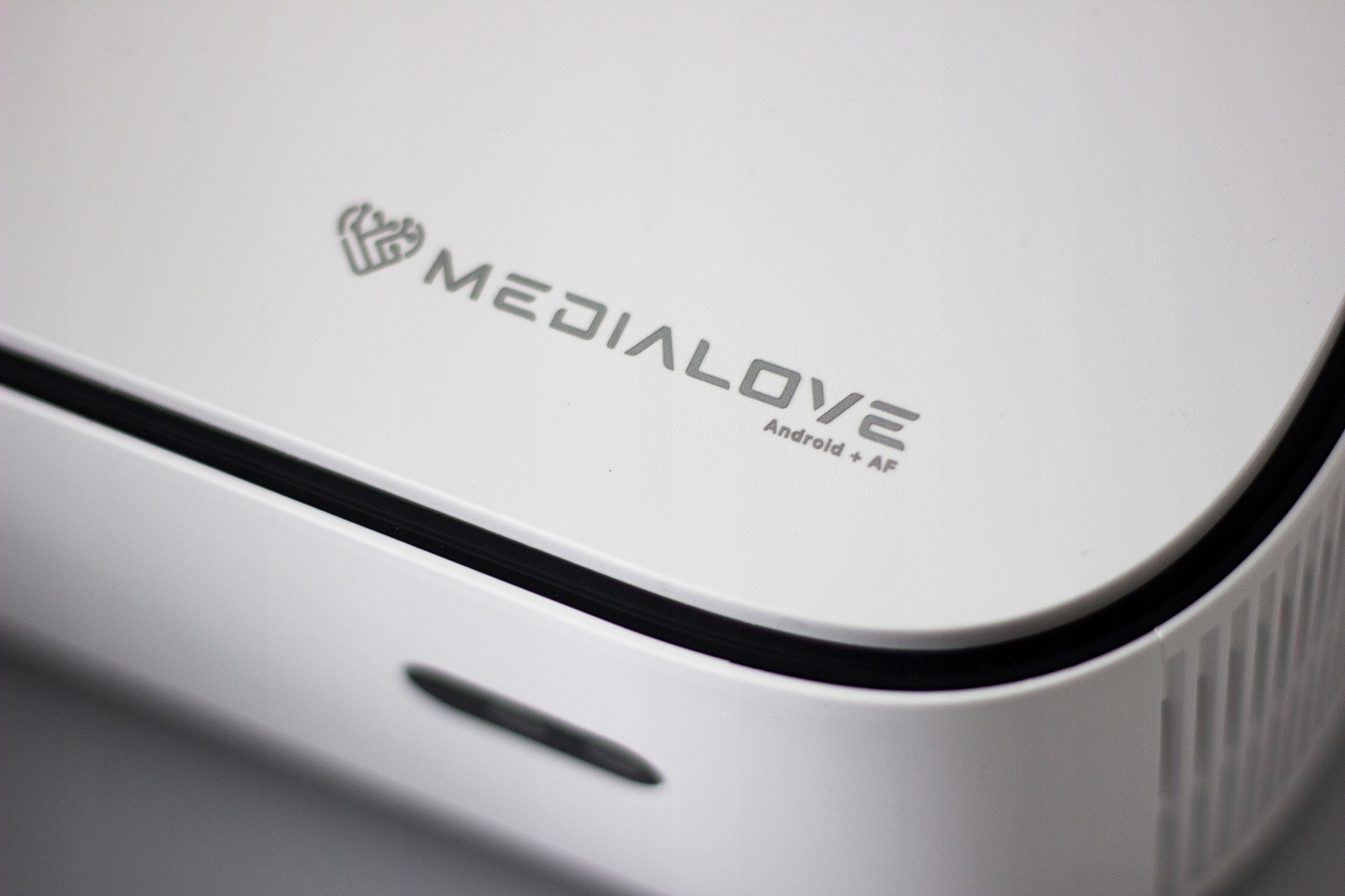 Projektor rzutnik Led Full Hd 4K 17400lm Autofocus Autokeystone Android Kontrast (x:1) 6000