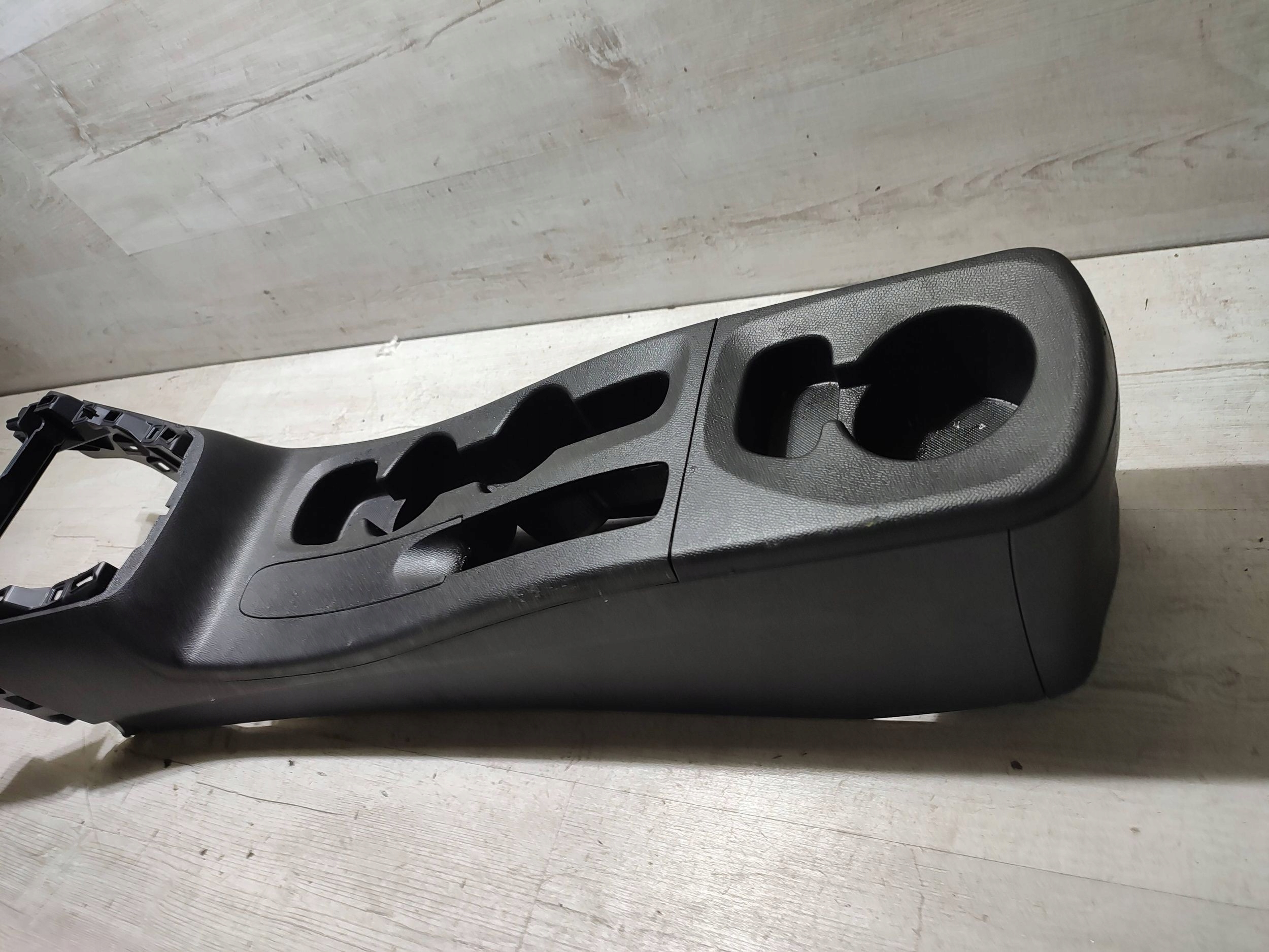 Opel Corsa F 2020 Tunel mitte