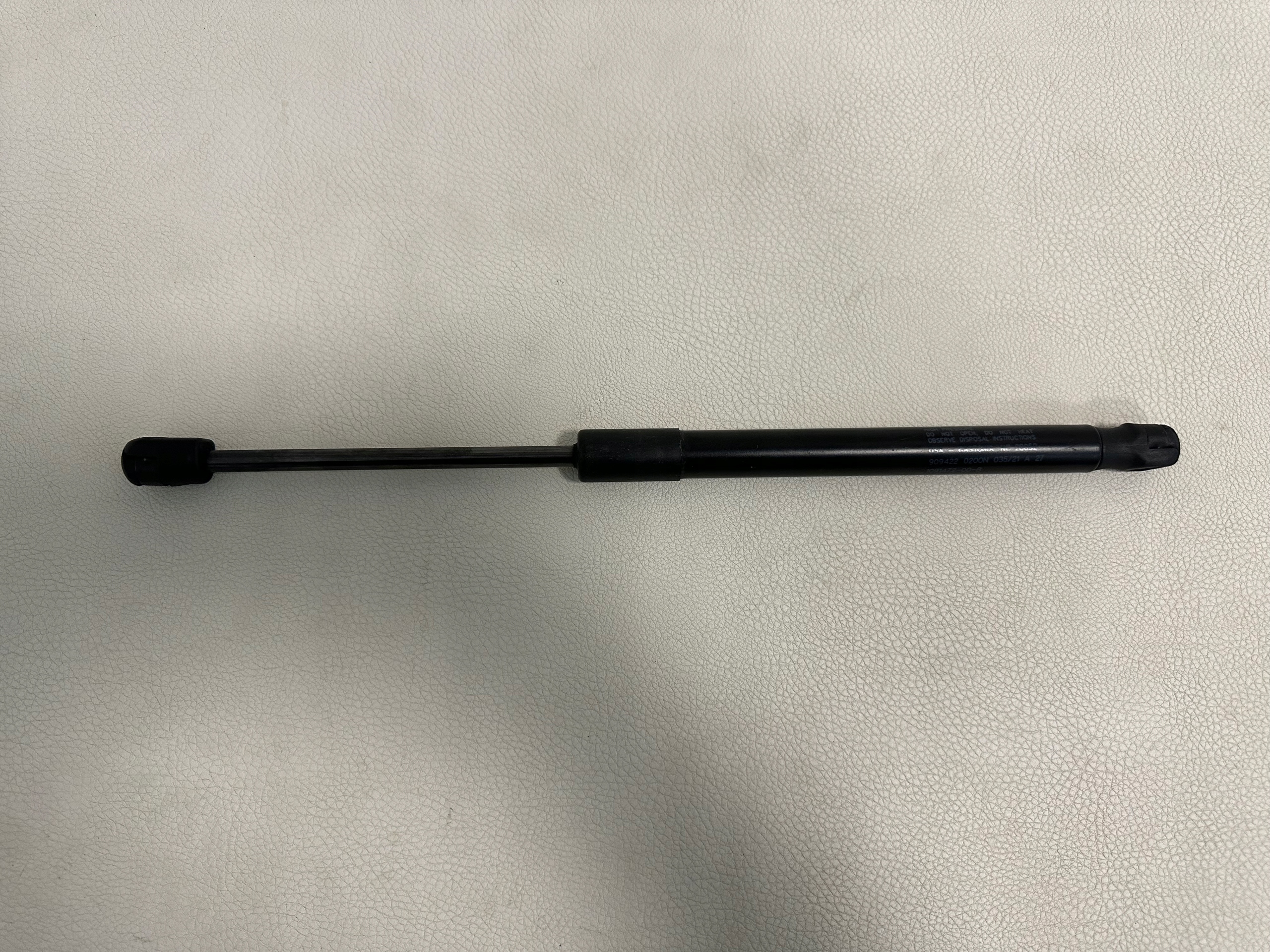 Tesla Model 3 damper telescope bonnets 1091472-00