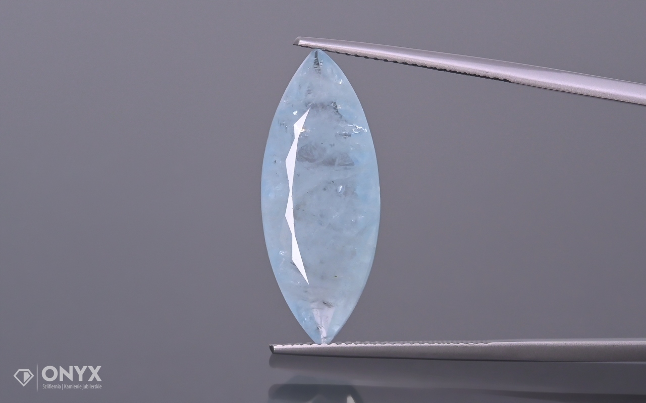 Akvamarín fasetovaný markýza 26x10,5 mm