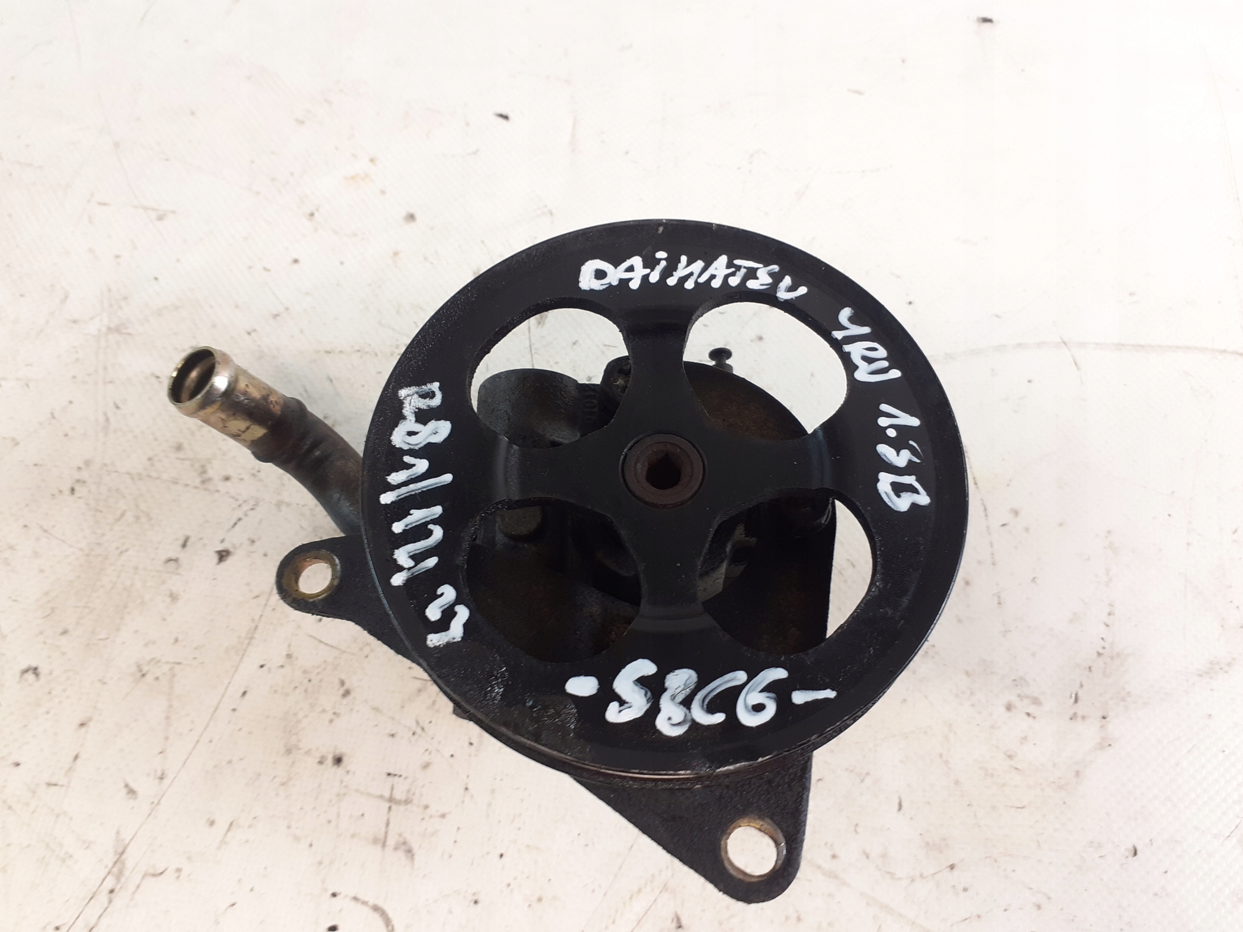 servo pump DAIHATSU YRV 1.3B