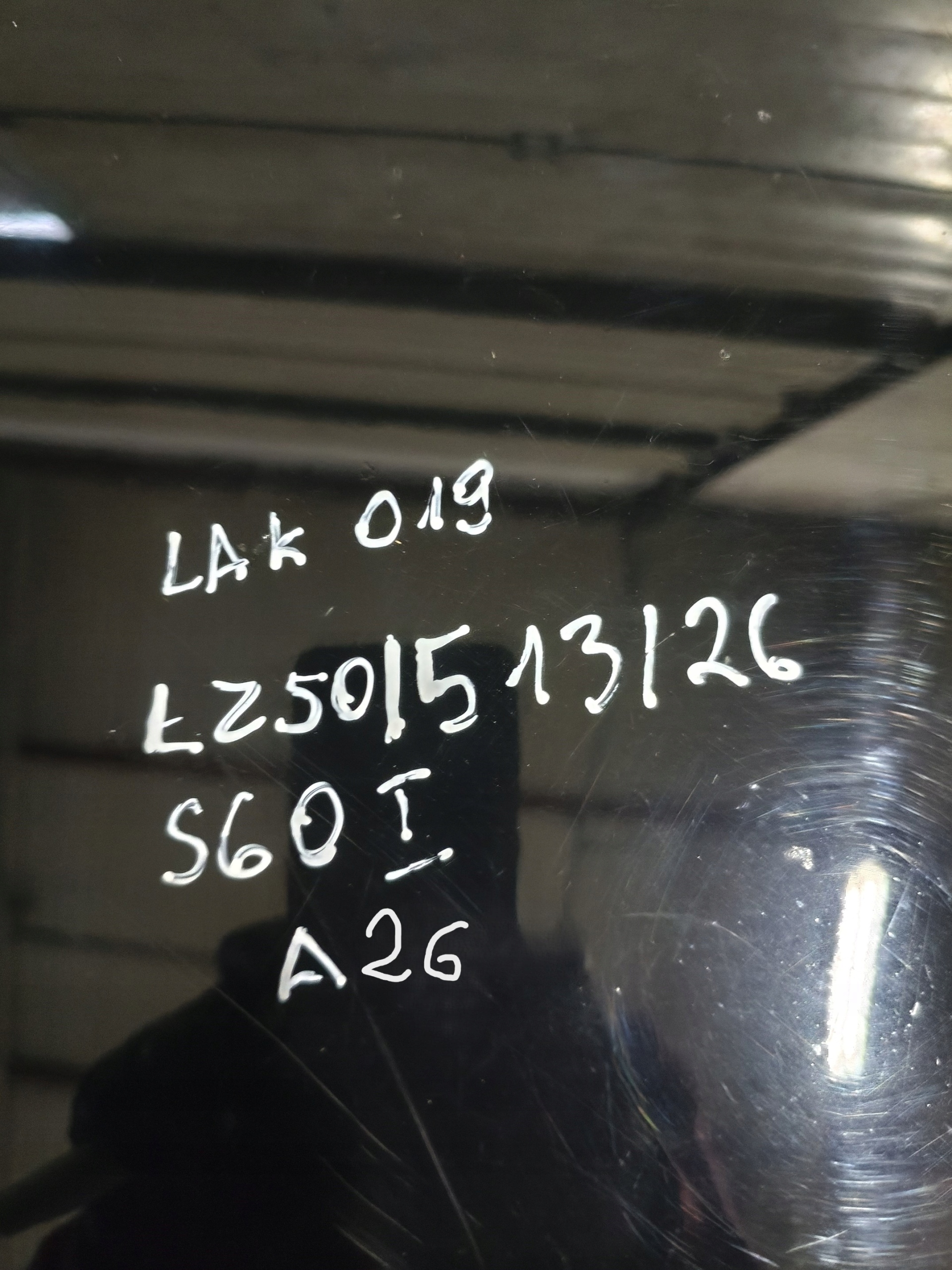 trunk door boot VOLVO S60 1 and LAKIER 019