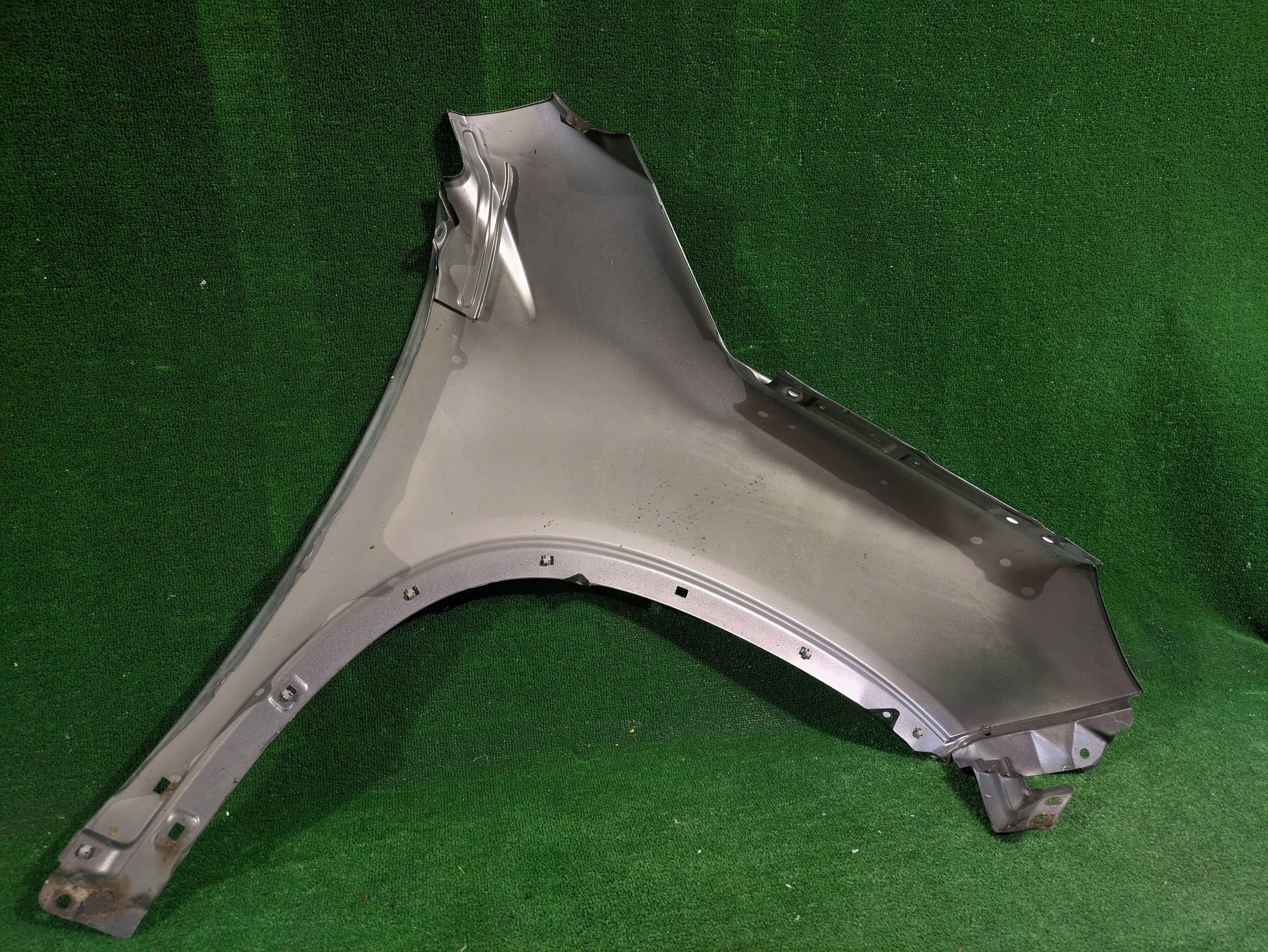 fender front left front KIA SORENTO II NR.057