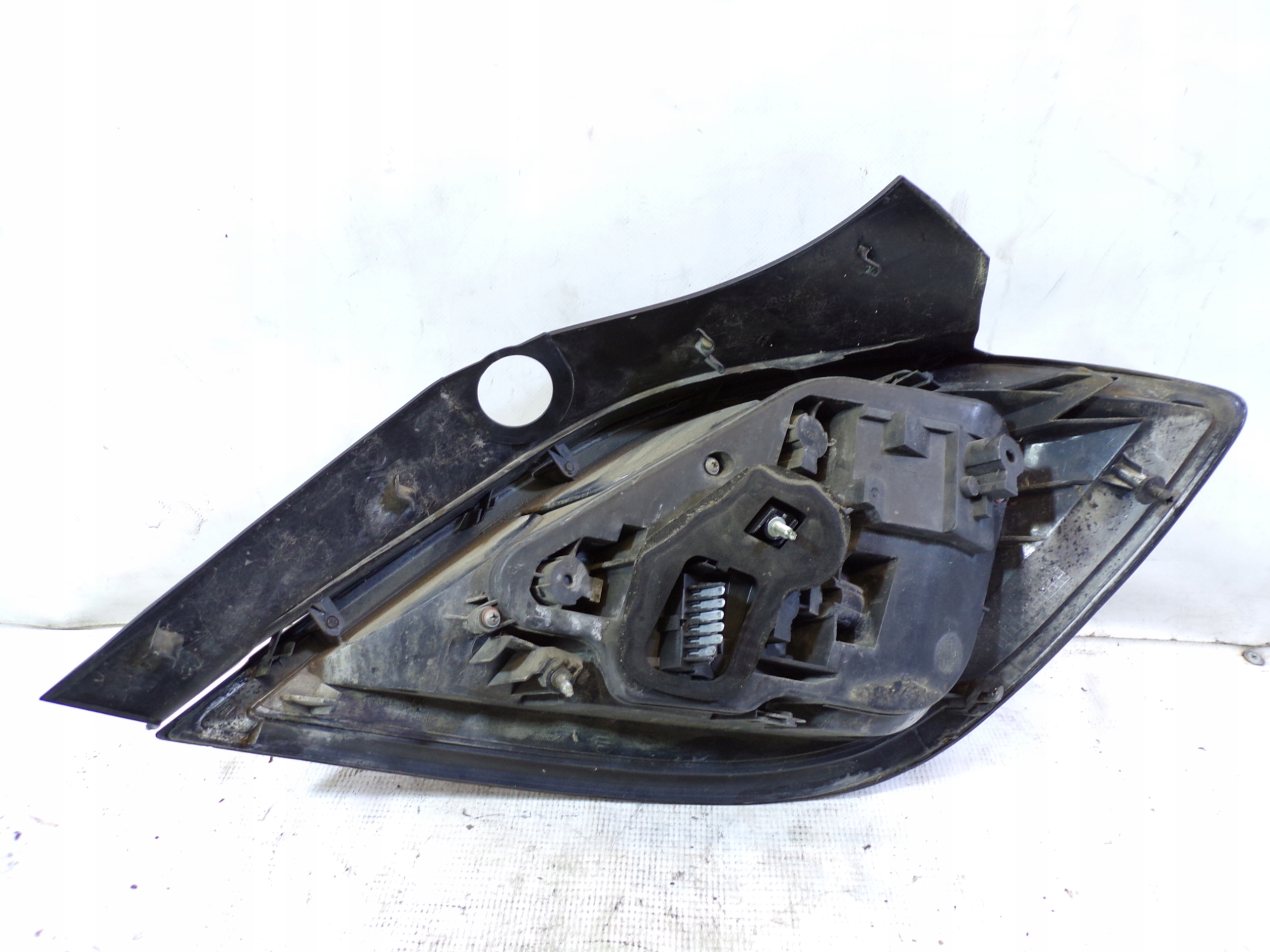 Licht hinten heck links OPEL ASTRA H HB (4)