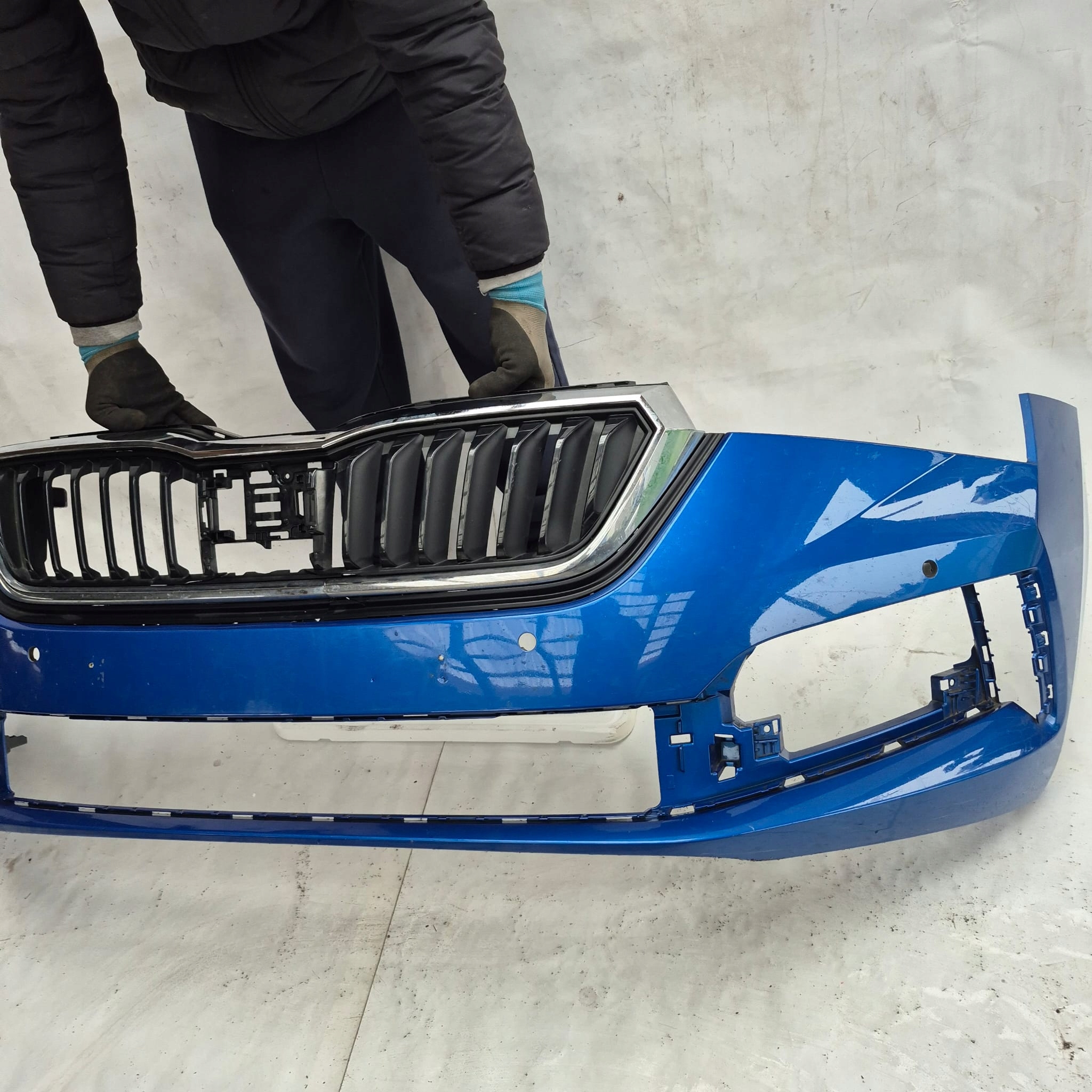SKODA SCALA 19-23 bumper front front PDC