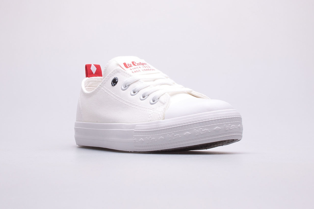 TRAMPKI DAMSKIE BUTY LEE COOPER LCW-22-31-0932L Marka Lee Cooper