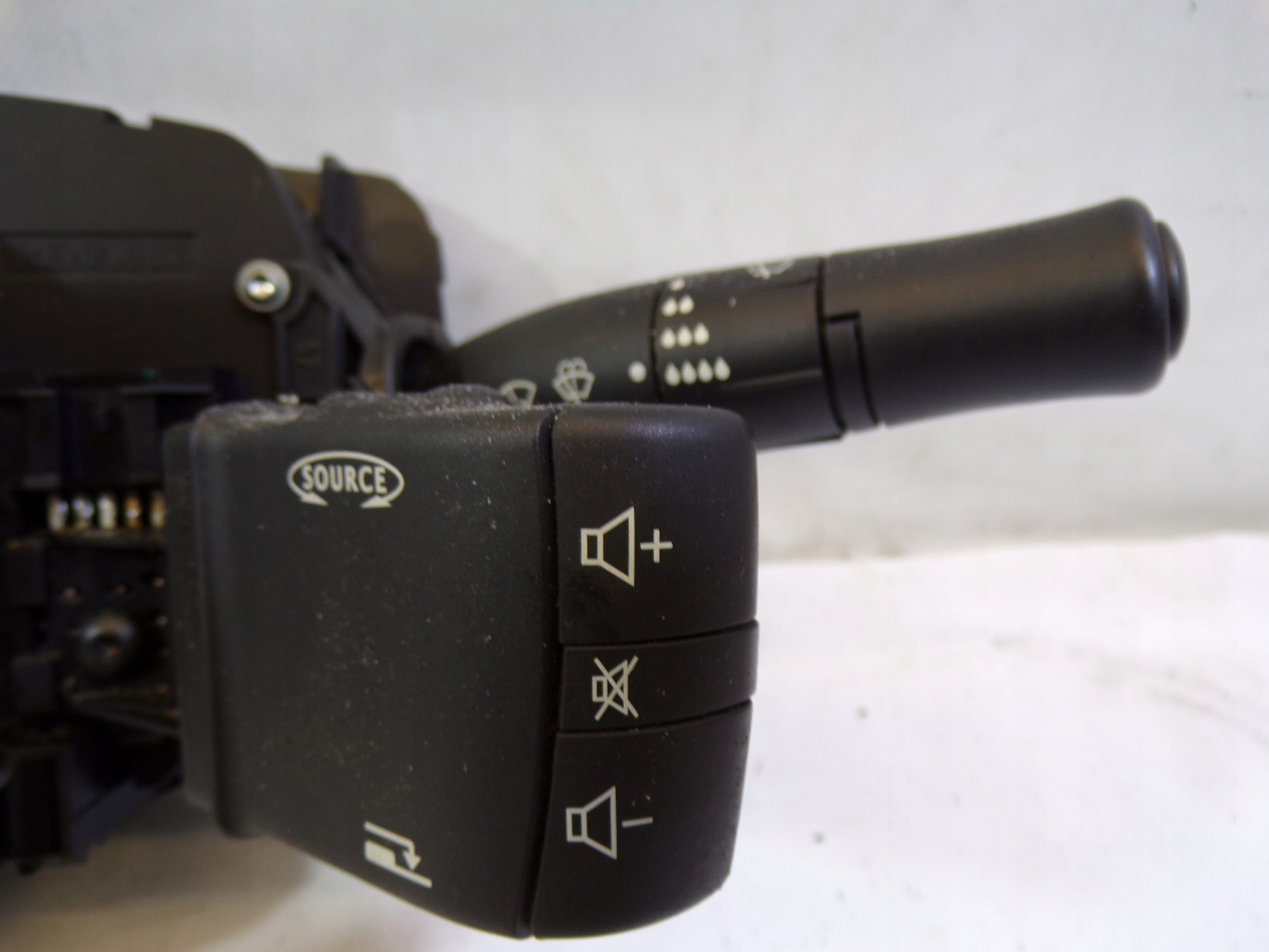 DEVIO LUCI TERGICRISTALLO TERGI RENAULT MEGANE II 8200216465 (0)