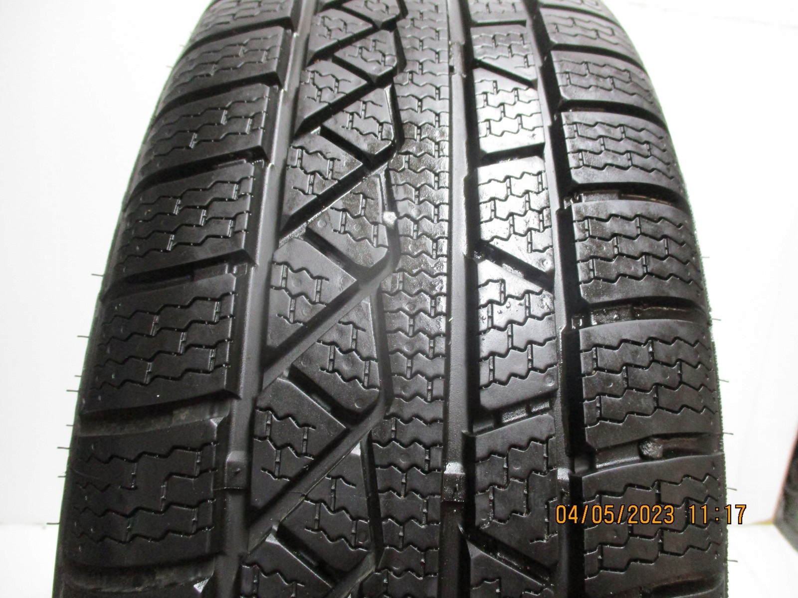 kotači felge gume Range Rover Evoque R17 M+S 8MM
