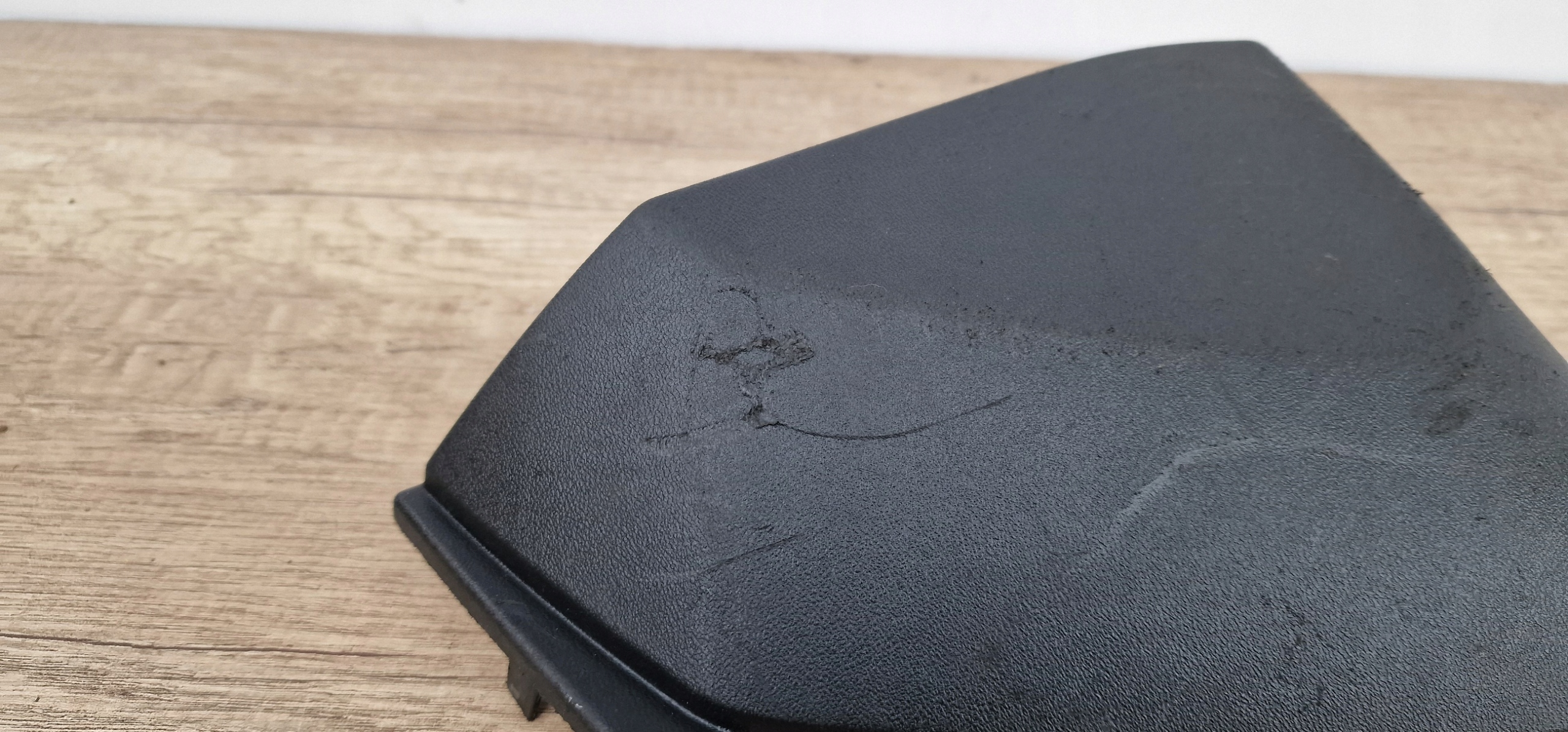 AUDI RS E-TRON GT left spoiler moulding 4J3857175