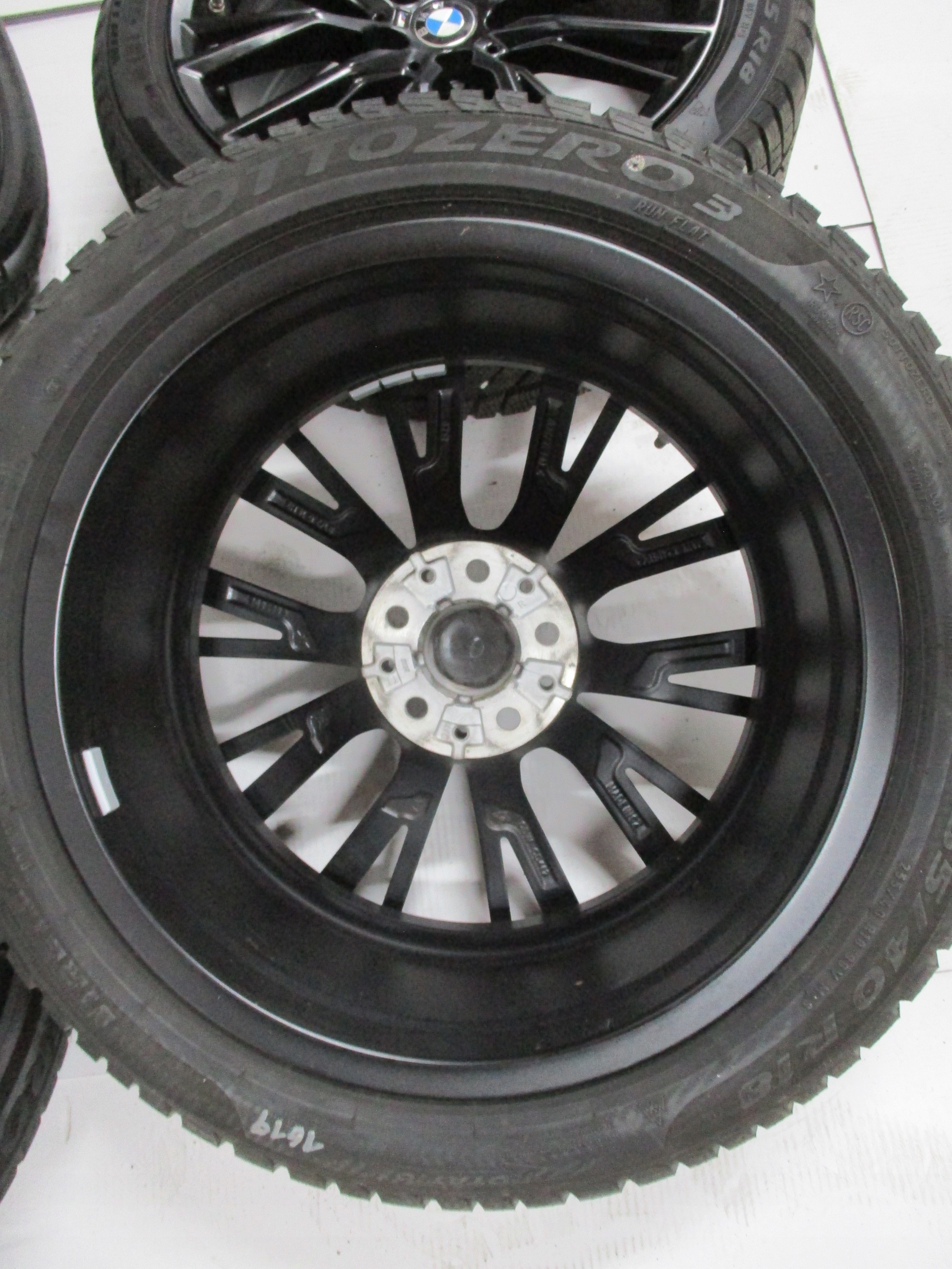 wheels discs tyres BMW 3 G20 R18 5 6 mm M+S M