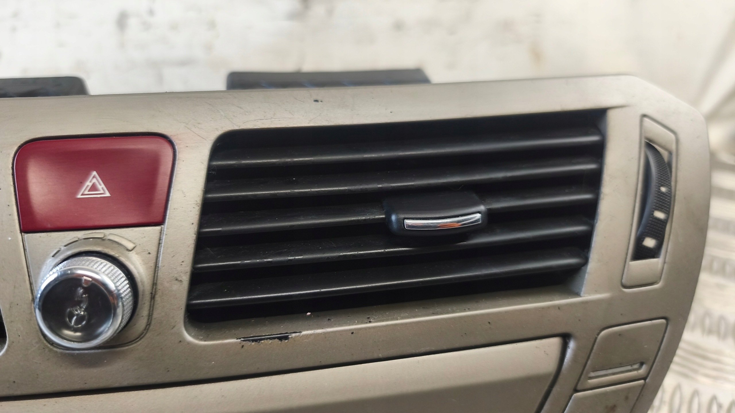 grid air conditioning devices central CITROEN PICASSO C4 2008r 303845