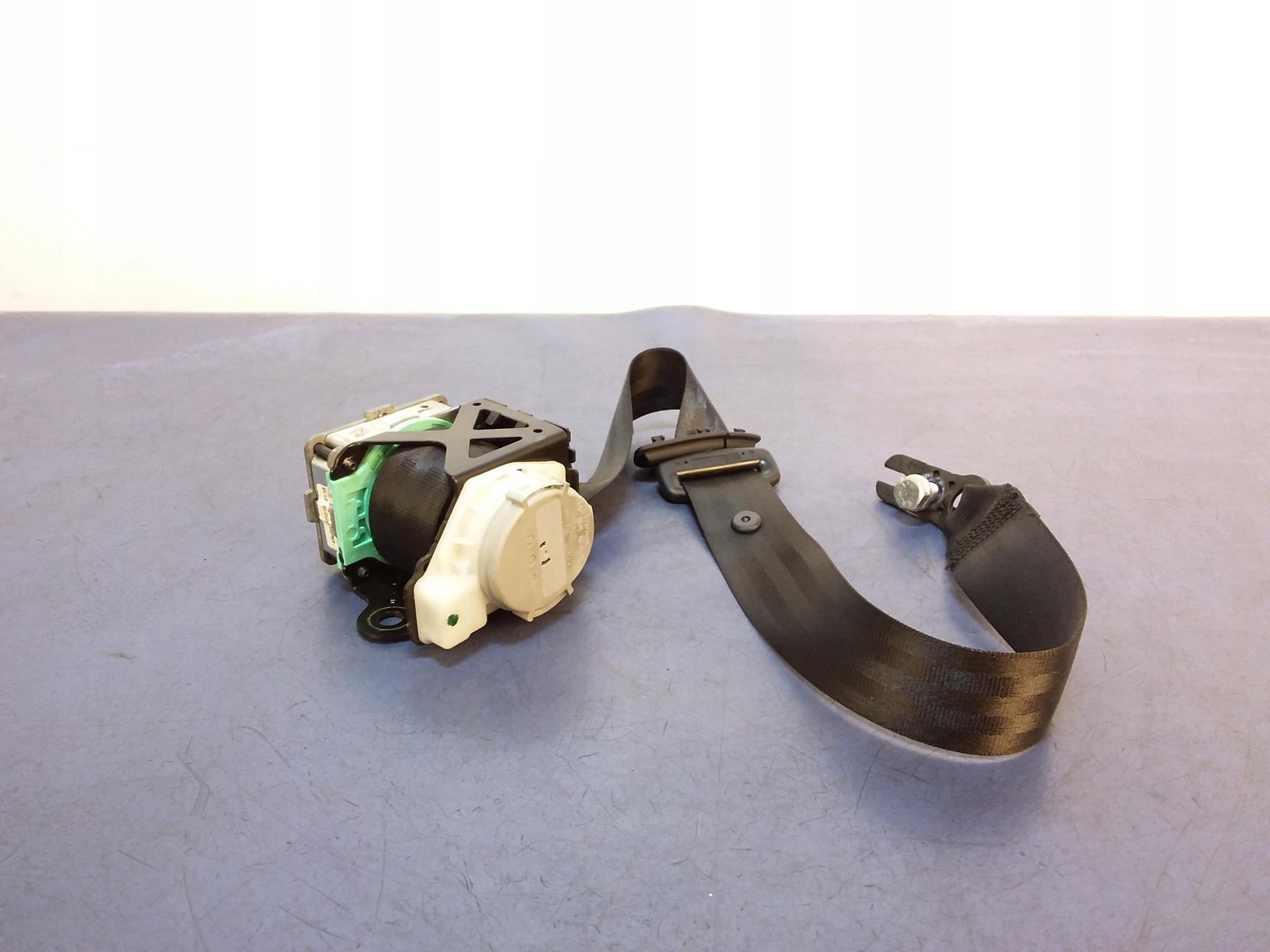 AUDI A8 D4 PASY BEZPIECZEŃSTWA TYŁ 4H0857805E