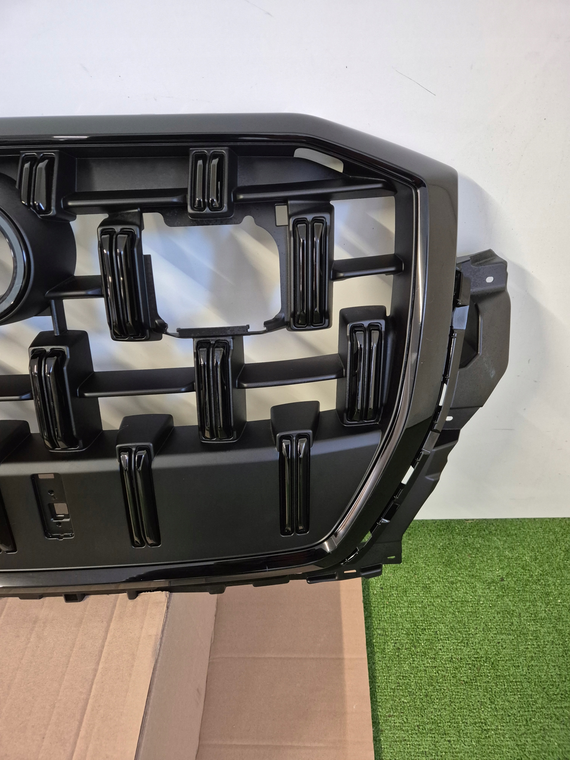 Audi Q8 Kühlergrill FRONTGRILL Kühlergitter 4M8853651 - Thumbnail 8