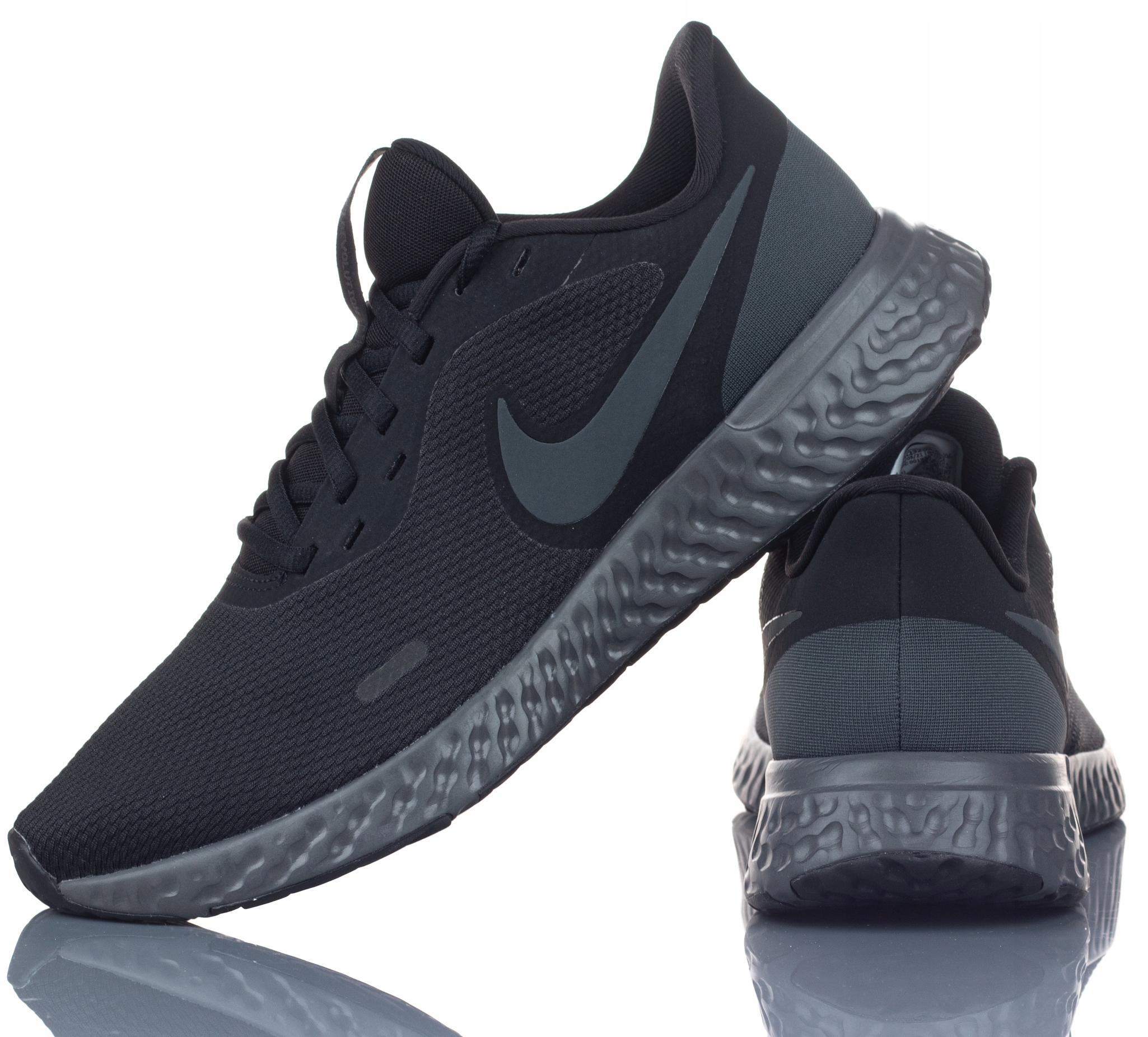 Buty Sportowe Nike Revolution 5 BQ3204 01 R-41