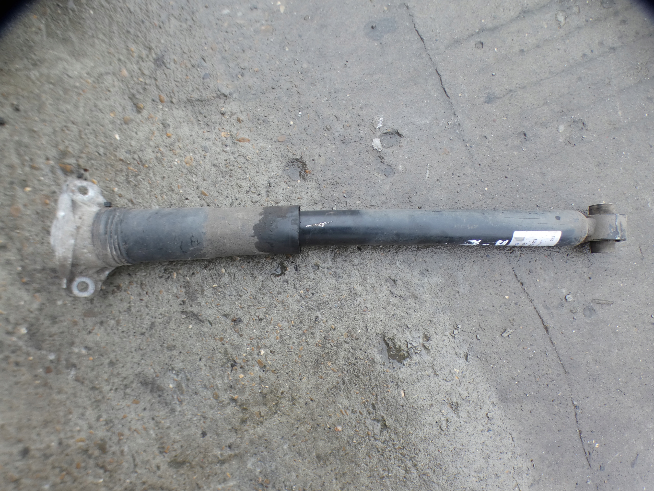 VW PASSAT B8 right left side shock absorber rear