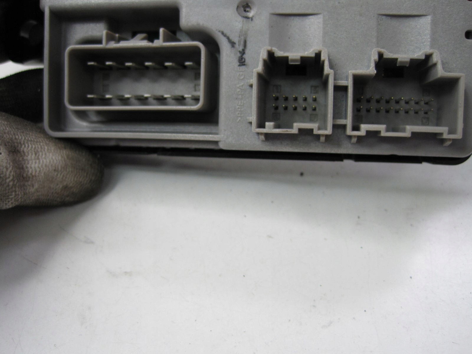 Moduł sterownik foteli Ford Edge Mk2 GU5T-14b663-AA Kod producenta GU5T-14b663-AA