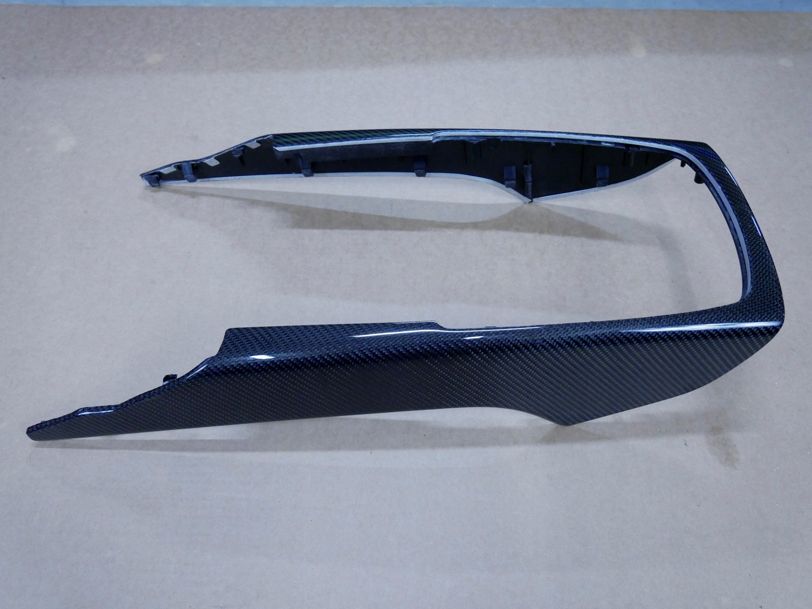 Ramka tunelu CARBON 4G0864261F 7V7 AUDI A7 4G8 Typ samochodu Samochody osobowe